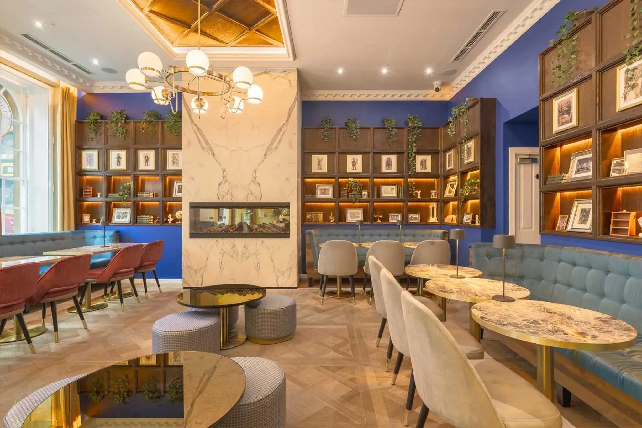 Lounge or bar in Princes Street Suites Lounge or bar in Princes Street Suites