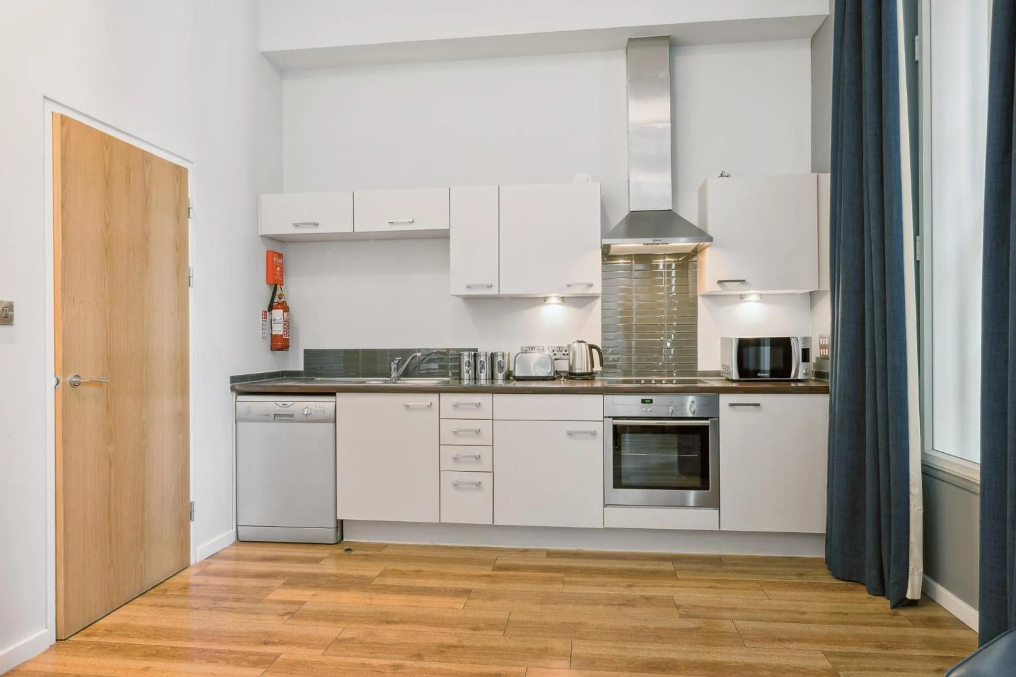 Kitchen or kitchenette in Princes Street Suites