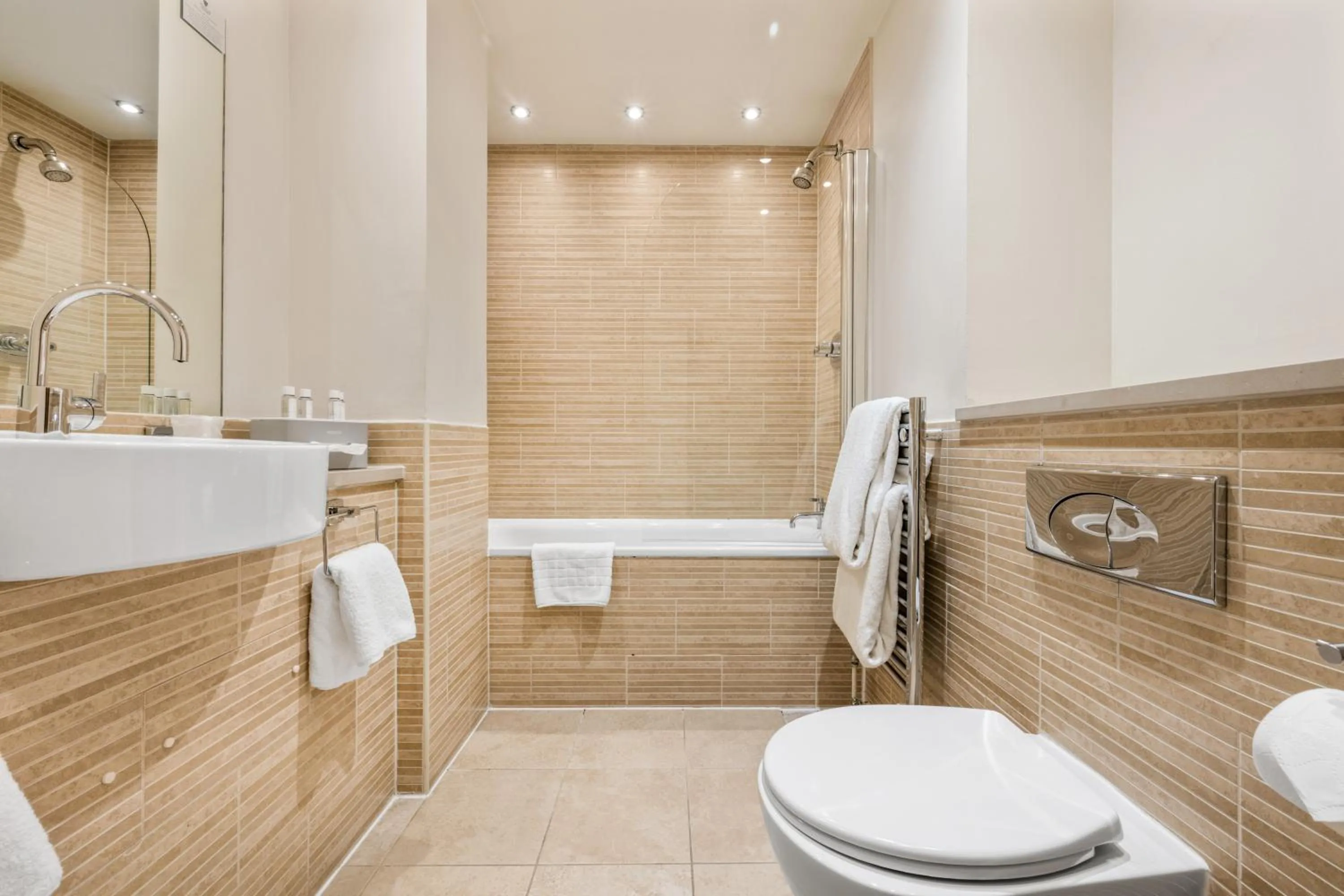 Bathroom in Princes Street Suites