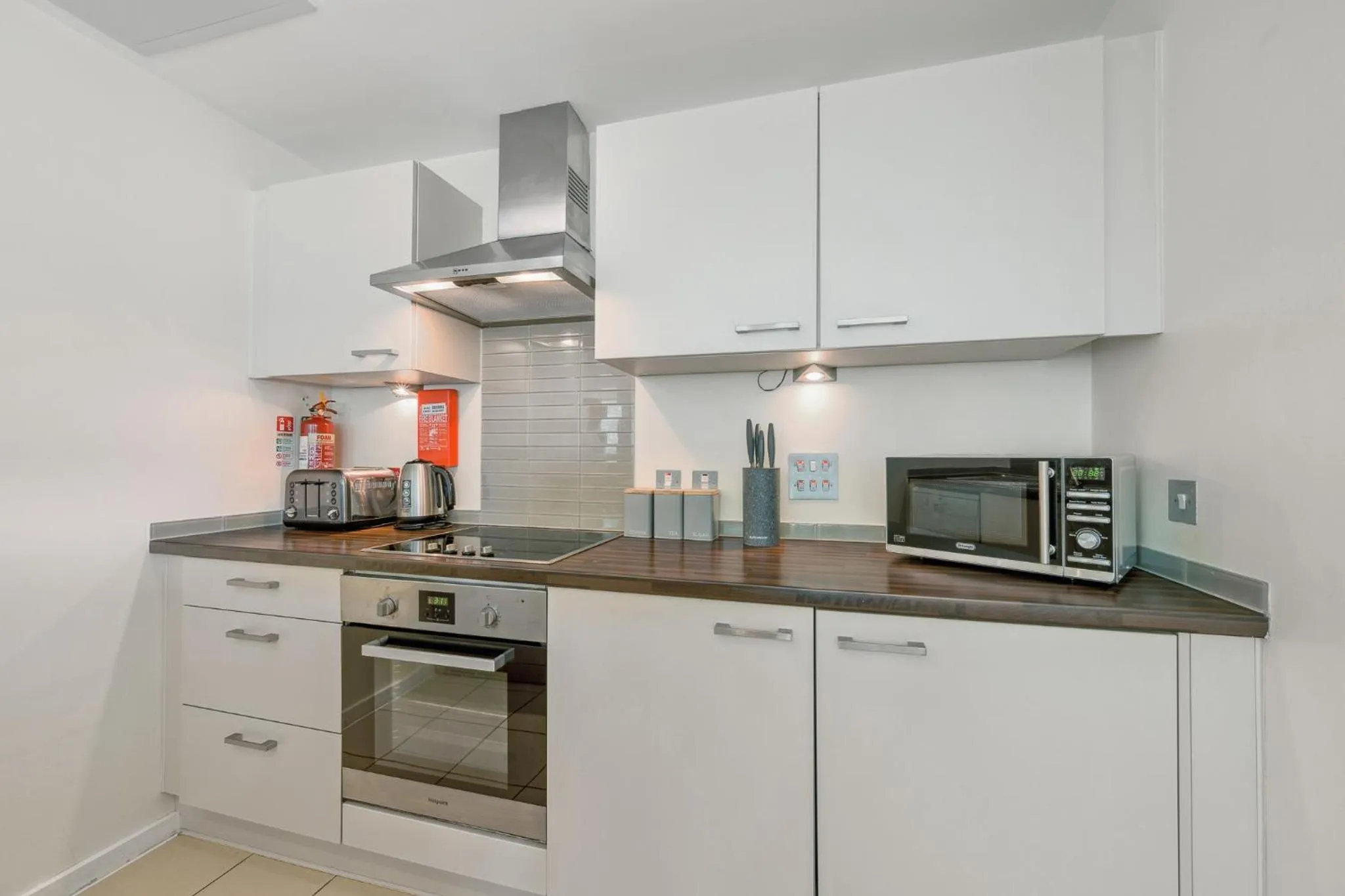 Kitchen or kitchenette in Princes Street Suites