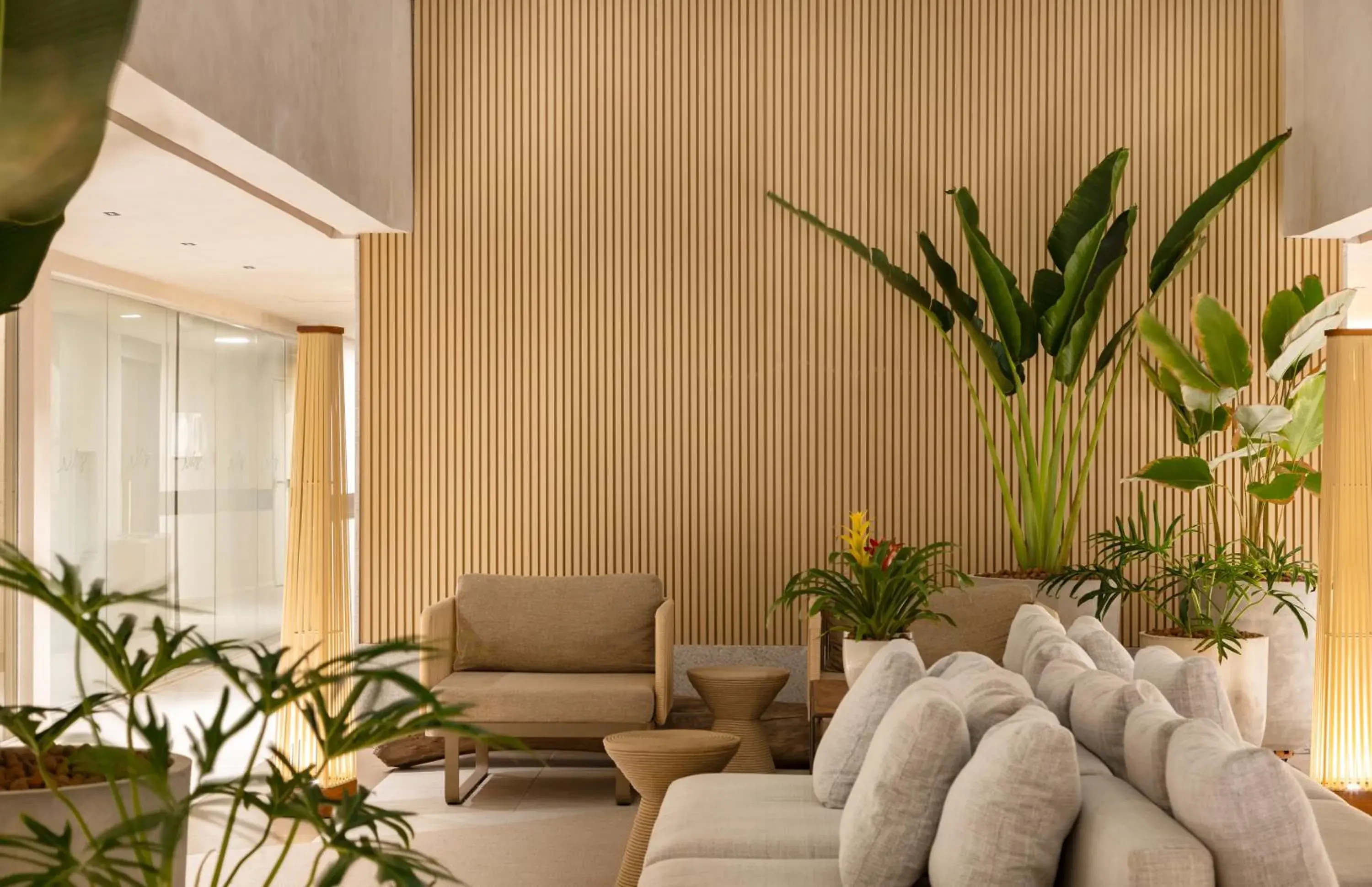 Lounge or bar in Ritz Suites Grand Hotel Boutique Lounge or bar in Ritz Suites Grand Hotel Boutique