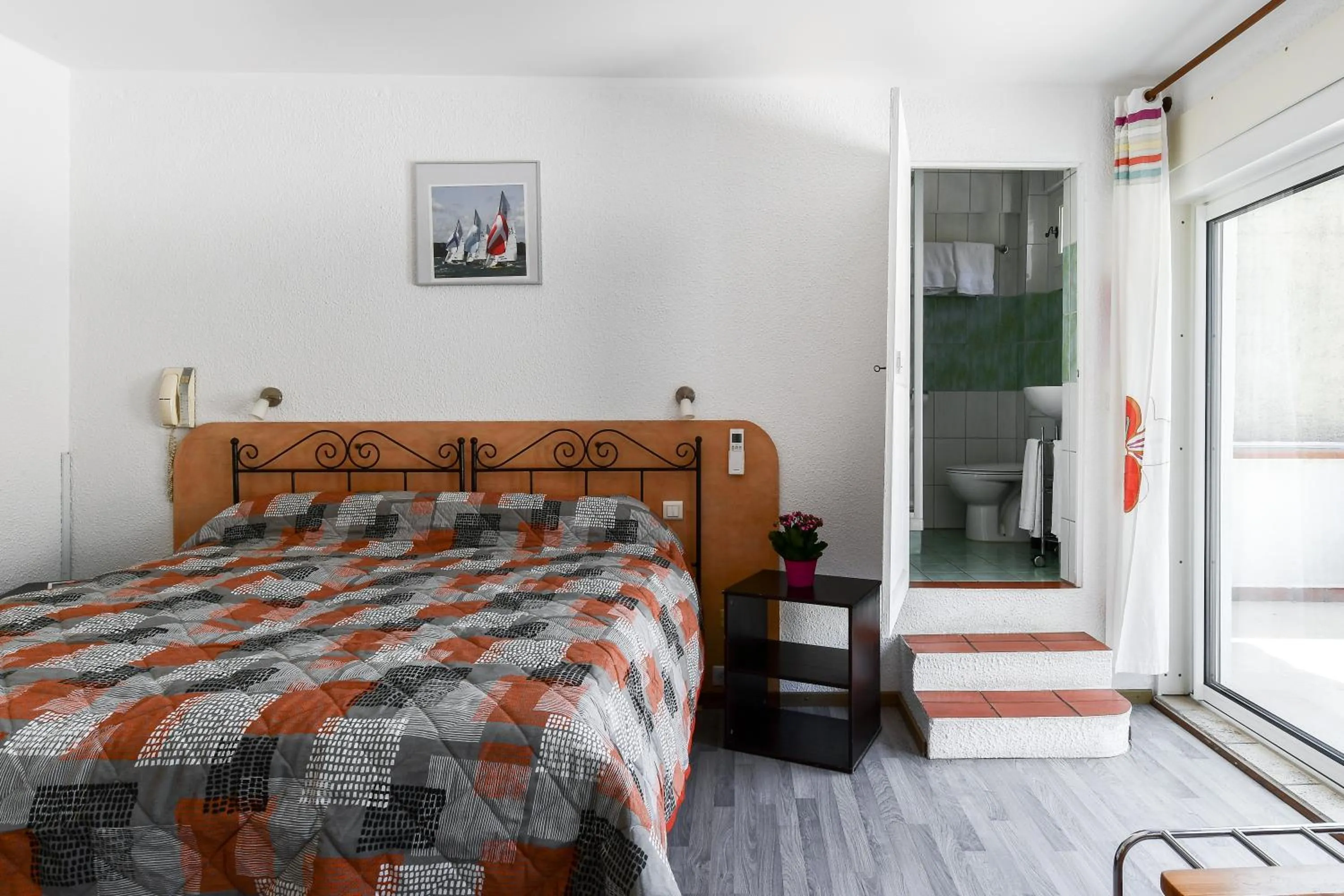 Bedroom, Bed in Le Preconil