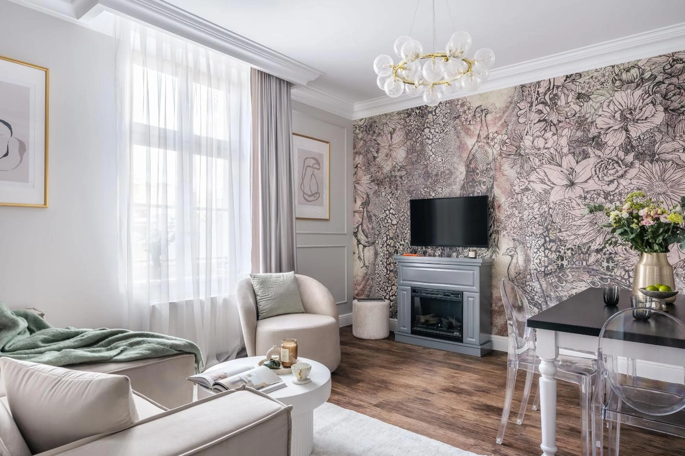 TV and multimedia in District17 - LoftAffair Collection