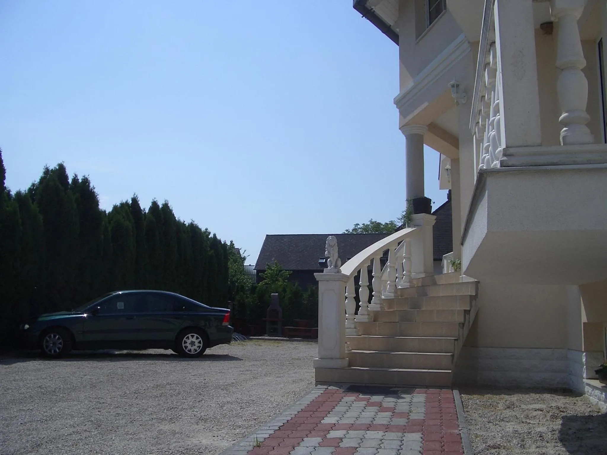 Facade/entrance in Hegyi Villa