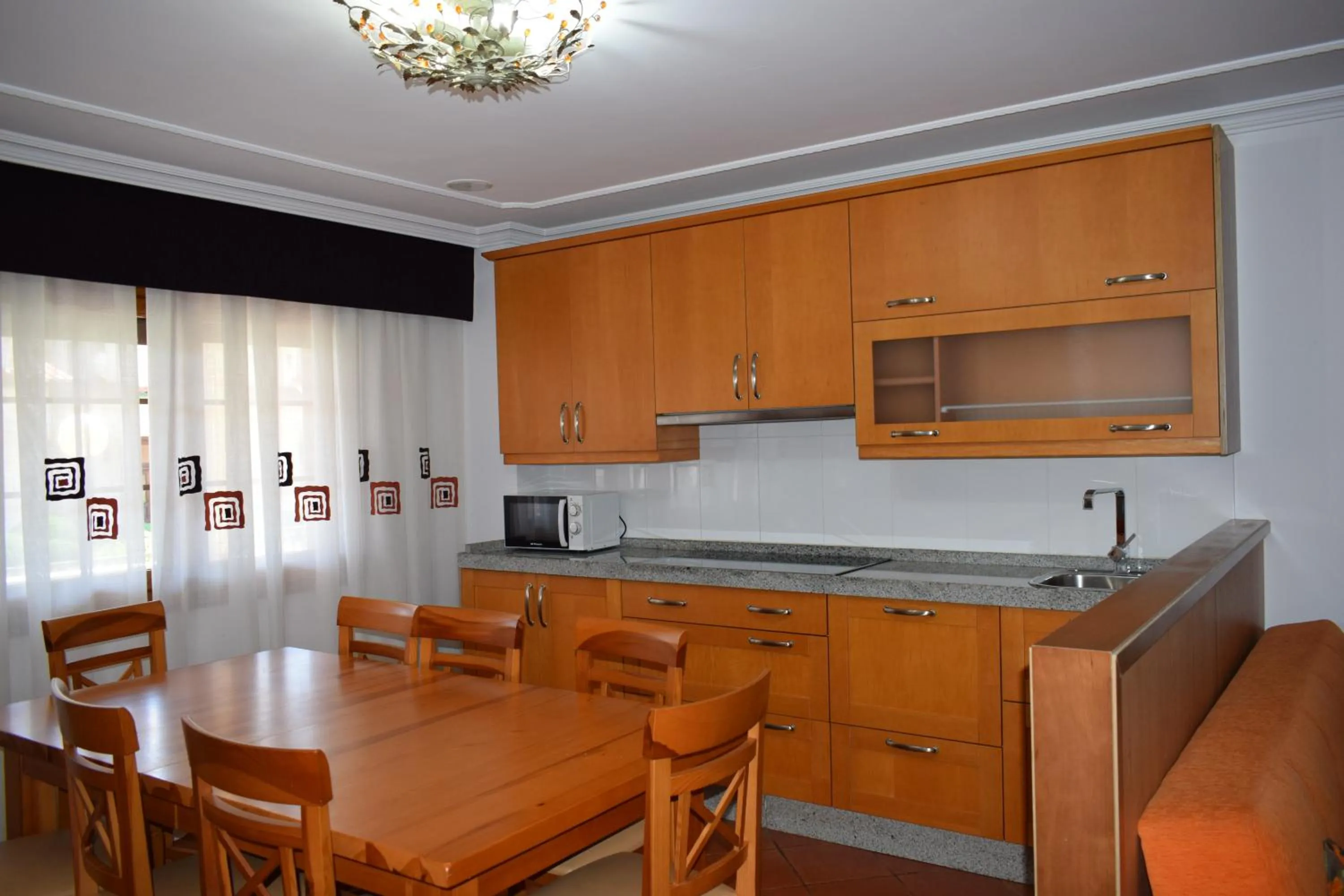 Kitchen or kitchenette in Apartamentos VIDA Corcubión