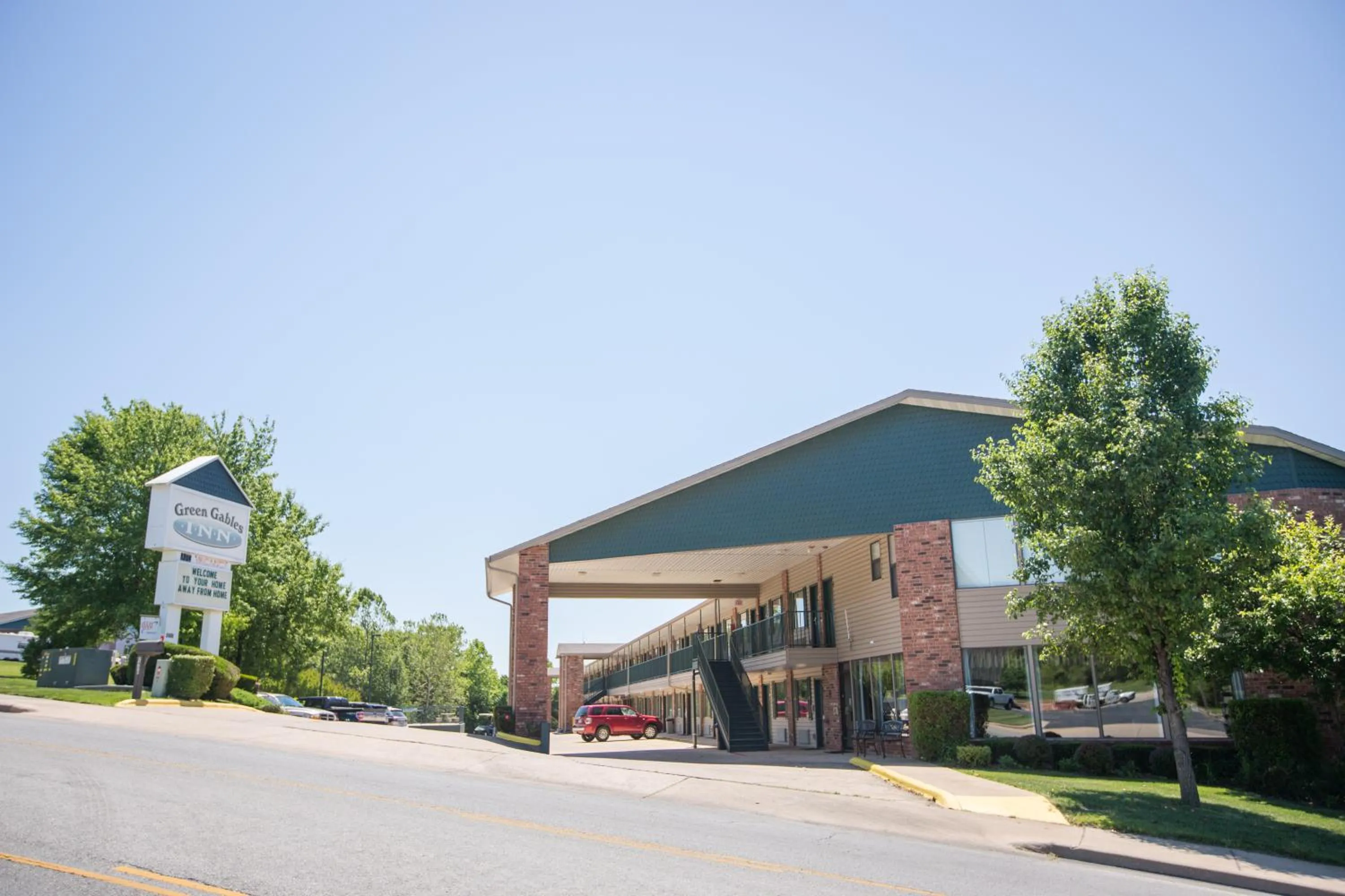 Day in Green Gables Inn
