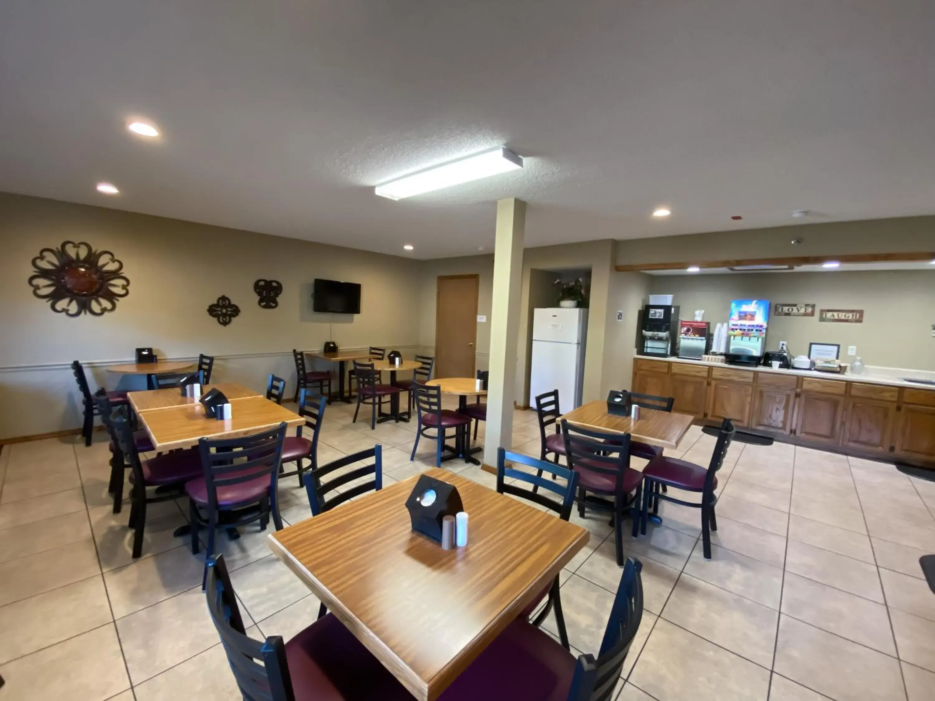 Breakfast in Green Gables Inn Breakfast in Green Gables Inn