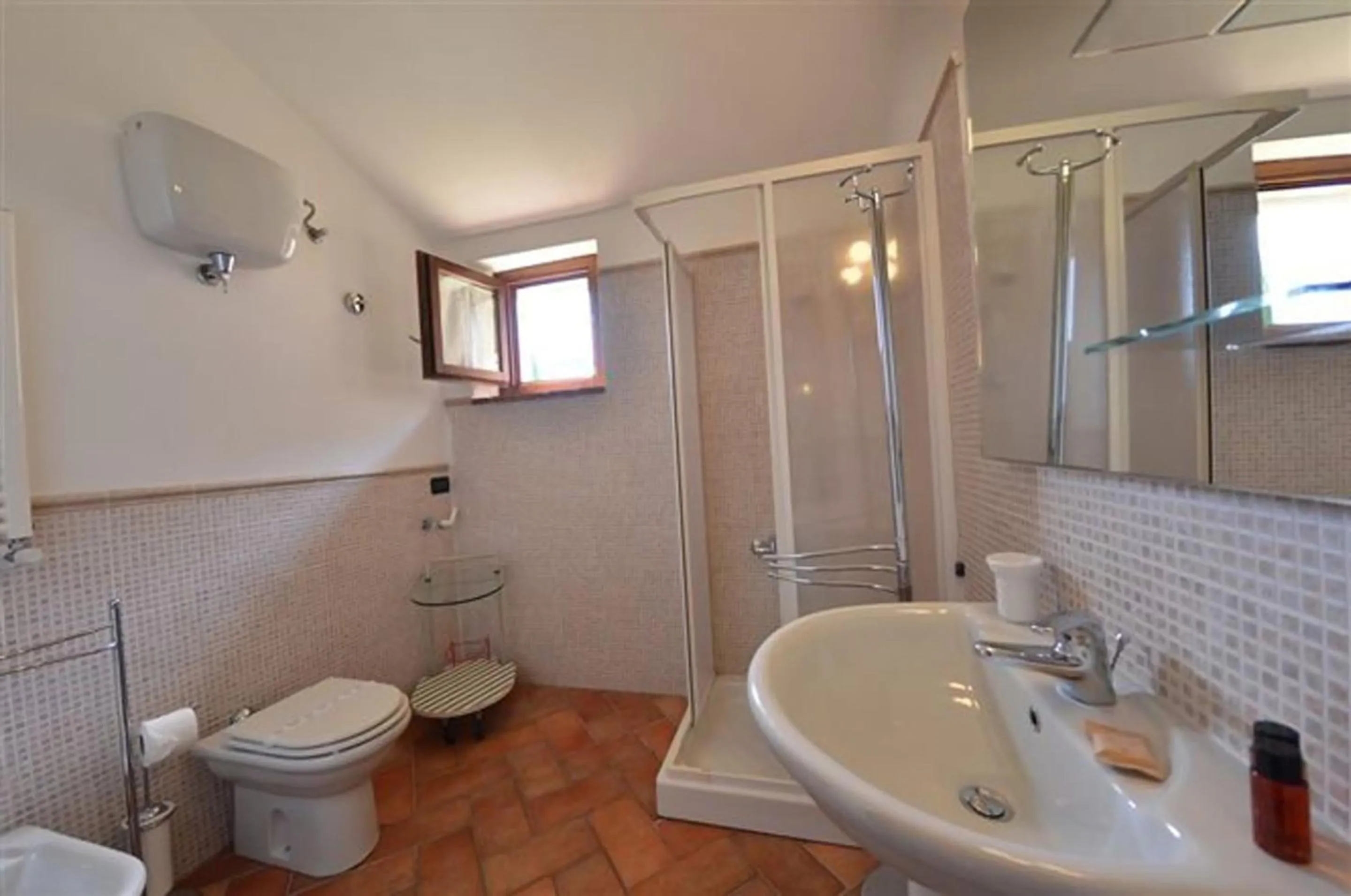 Bathroom in Le Rocche Di Valiano