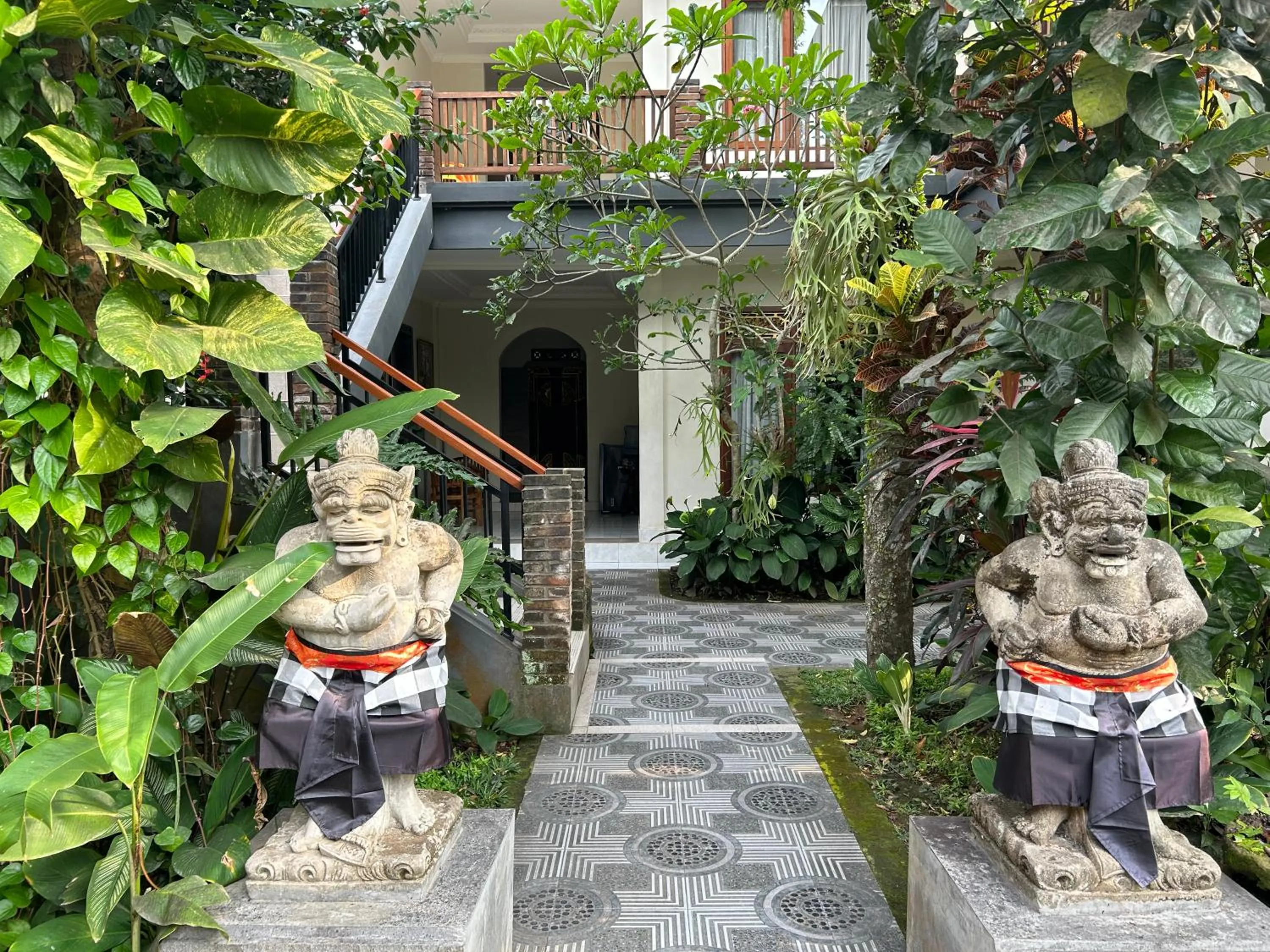 Garden in Balimas Guest House