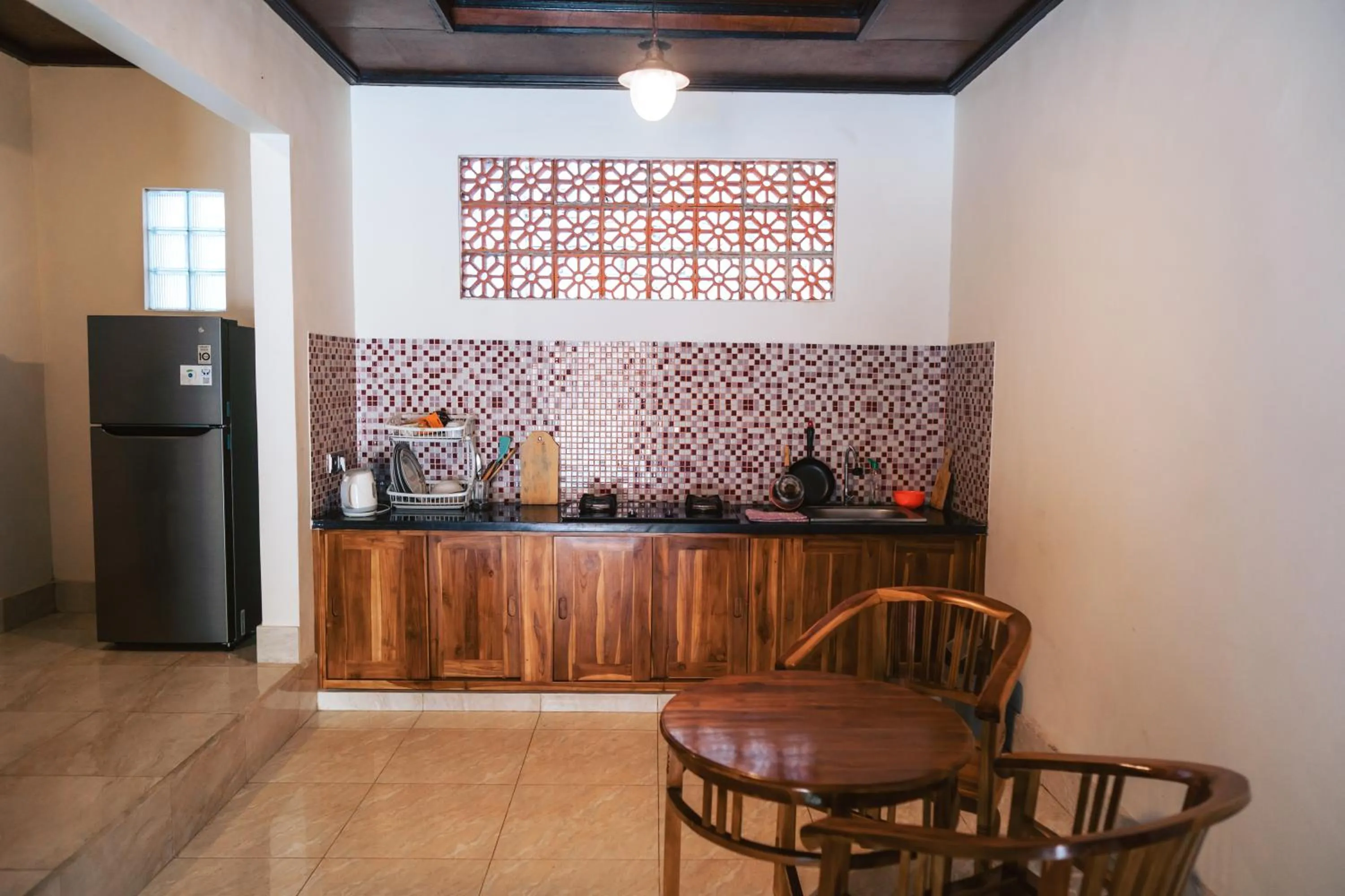 kitchen in Balimas Guest House