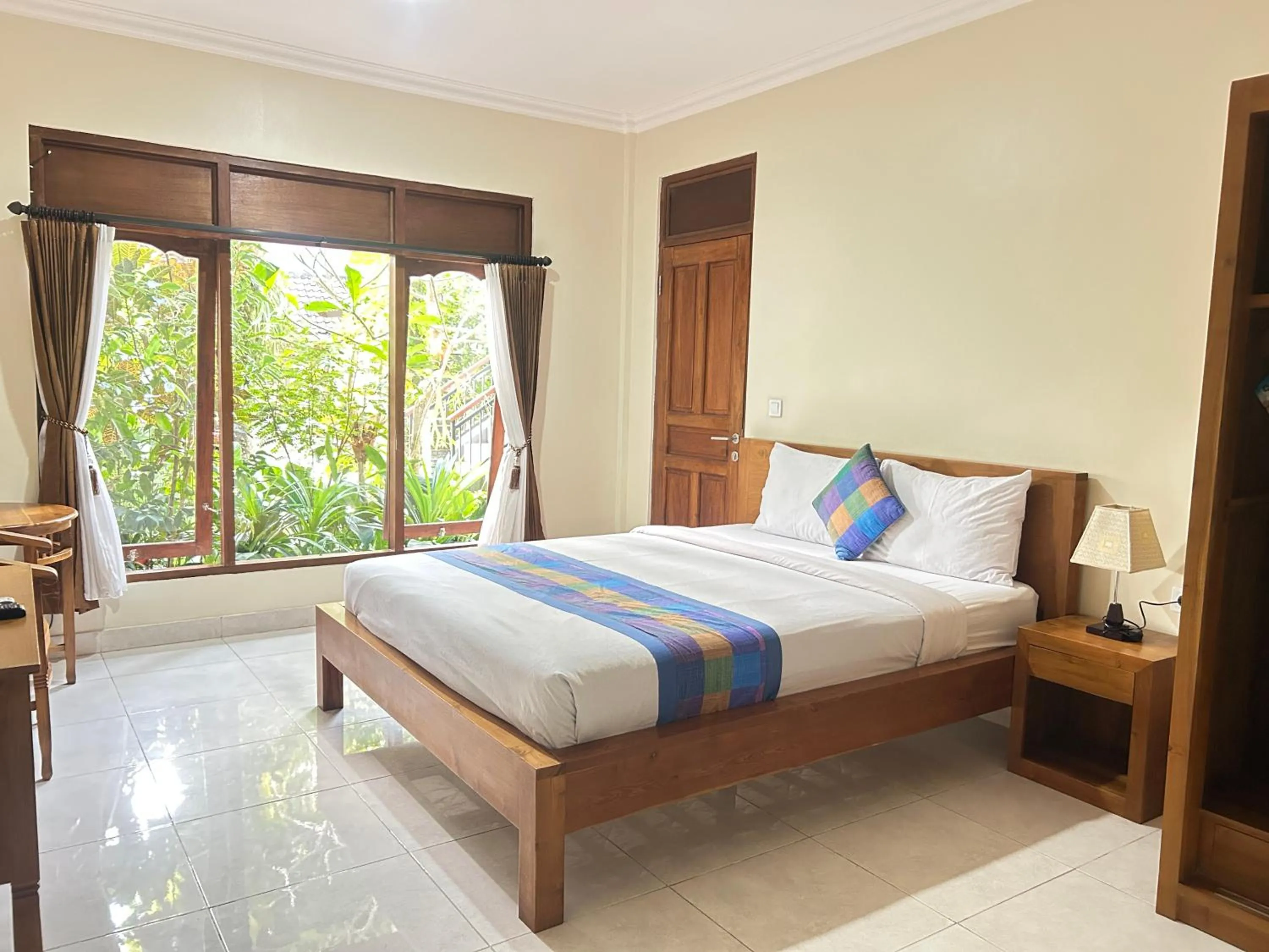 Bedroom, Bed in Balimas Guest House