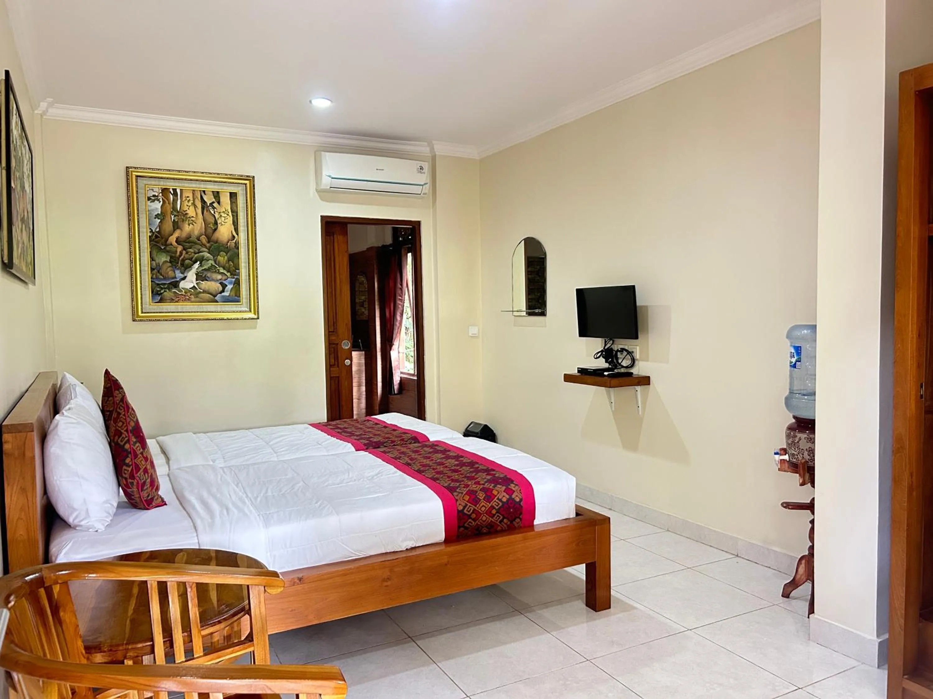 Bedroom, Bed in Balimas Guest House