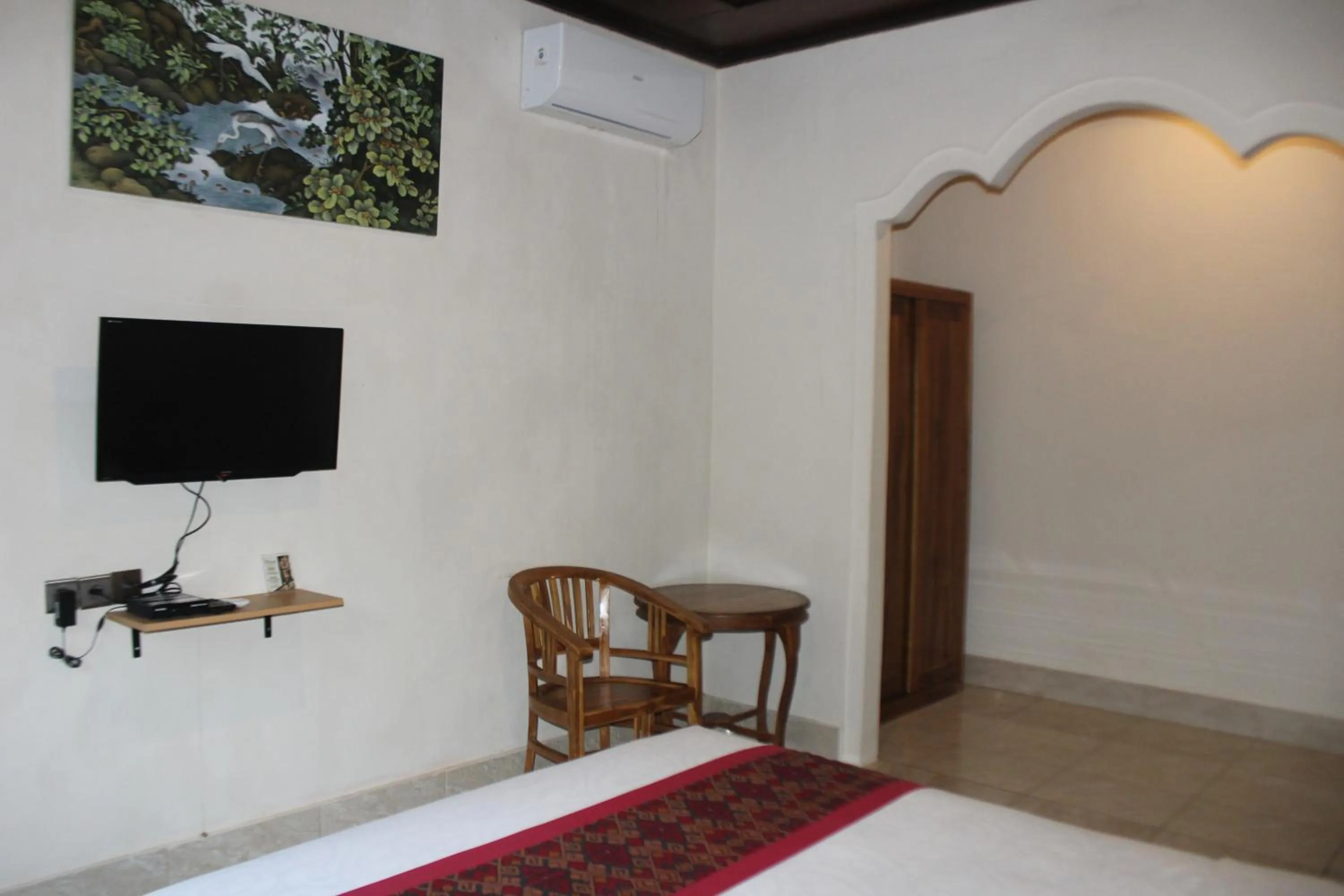 TV and multimedia in Balimas Guest House