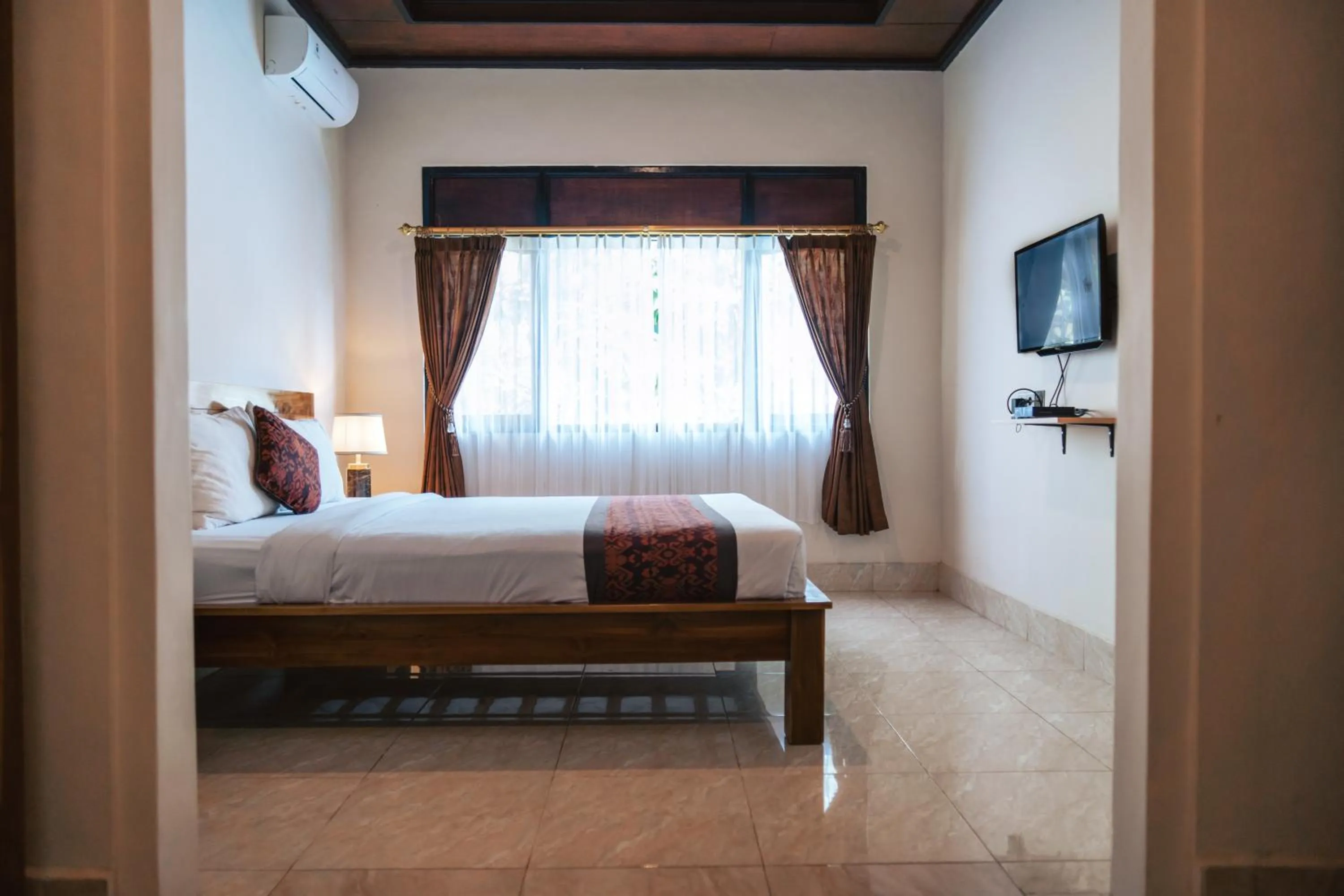 Bedroom, Bed in Balimas Guest House