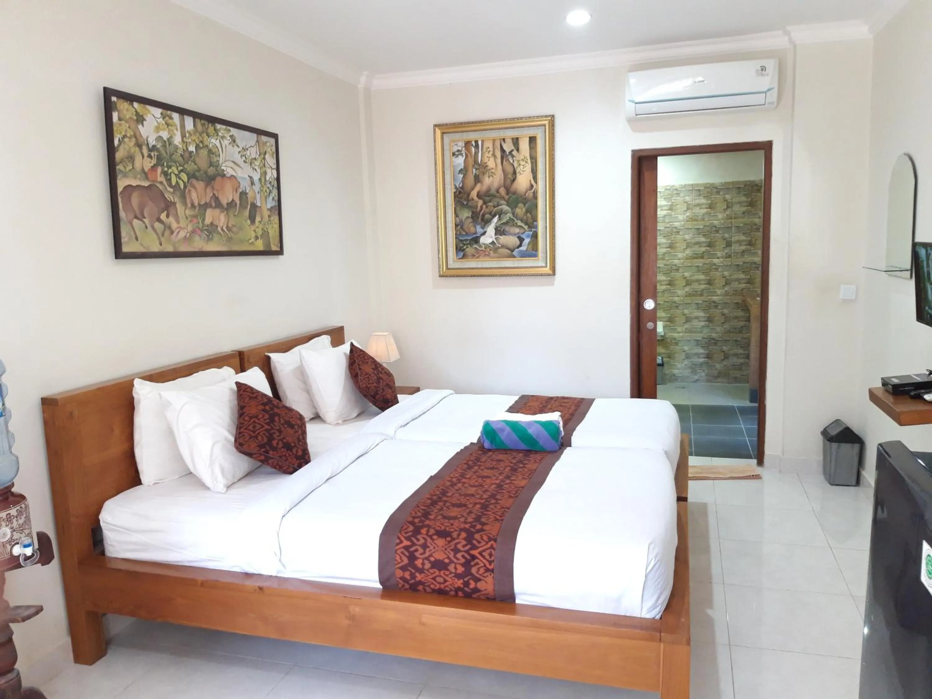 Bedroom, Bed in Balimas Guest House