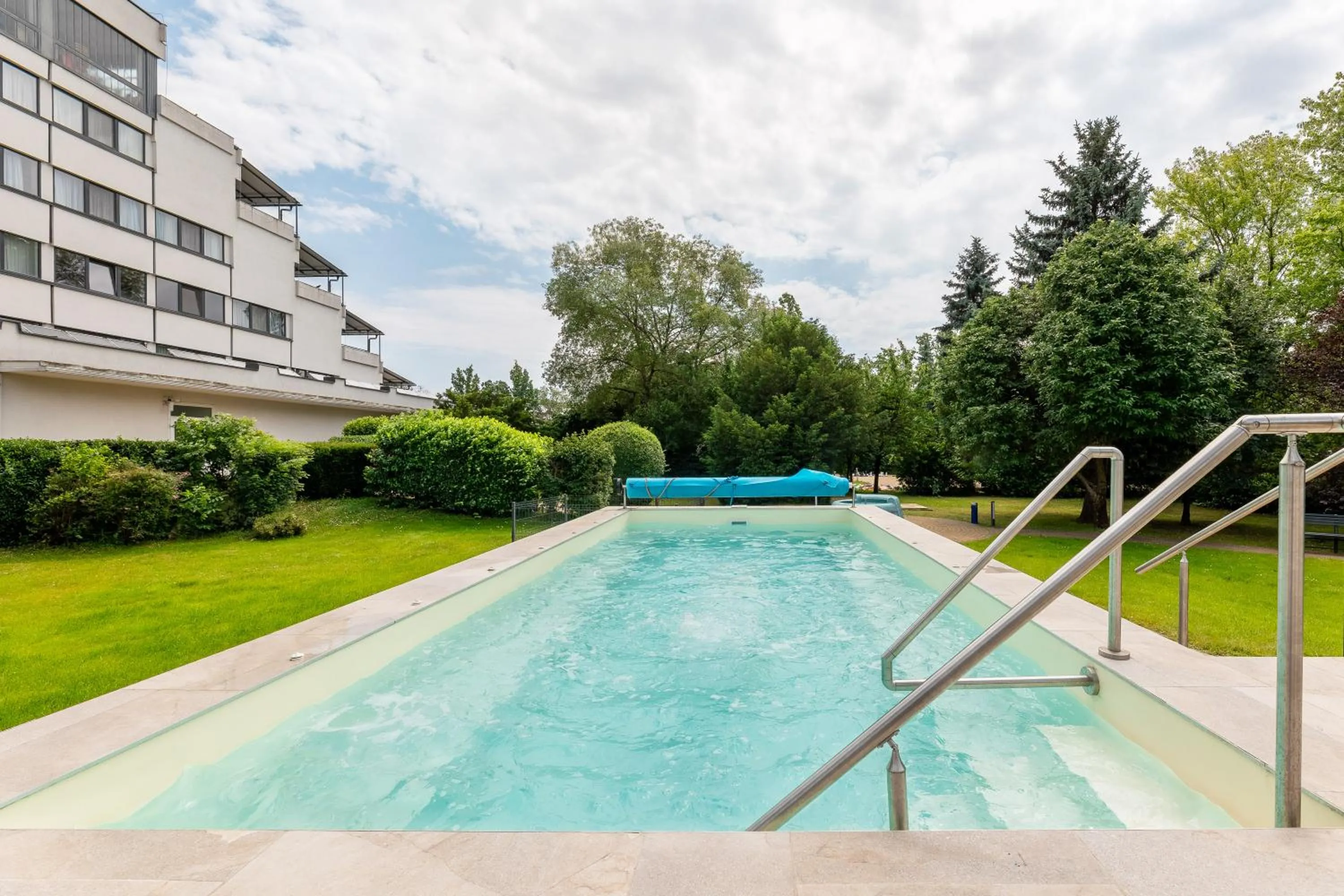 Swimming pool in Thermal Hotel Garden