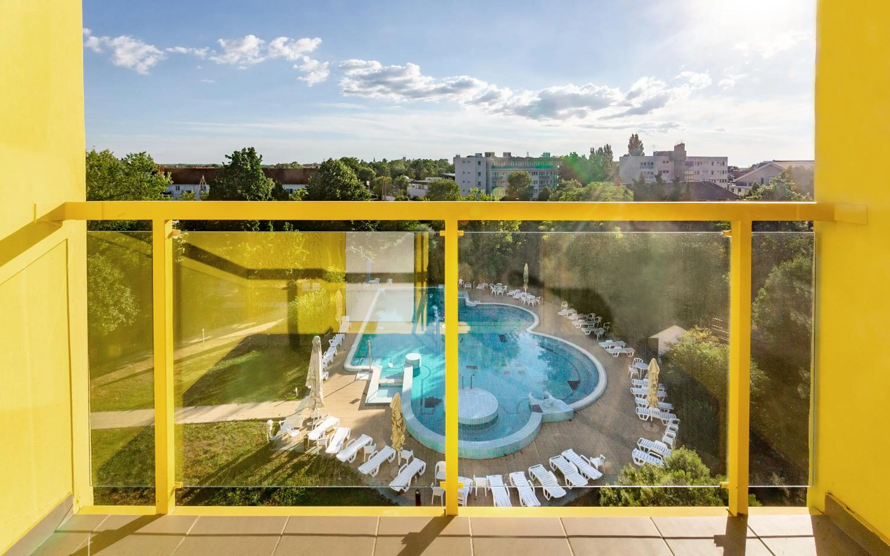 Pool view in Thermal Hotel Garden