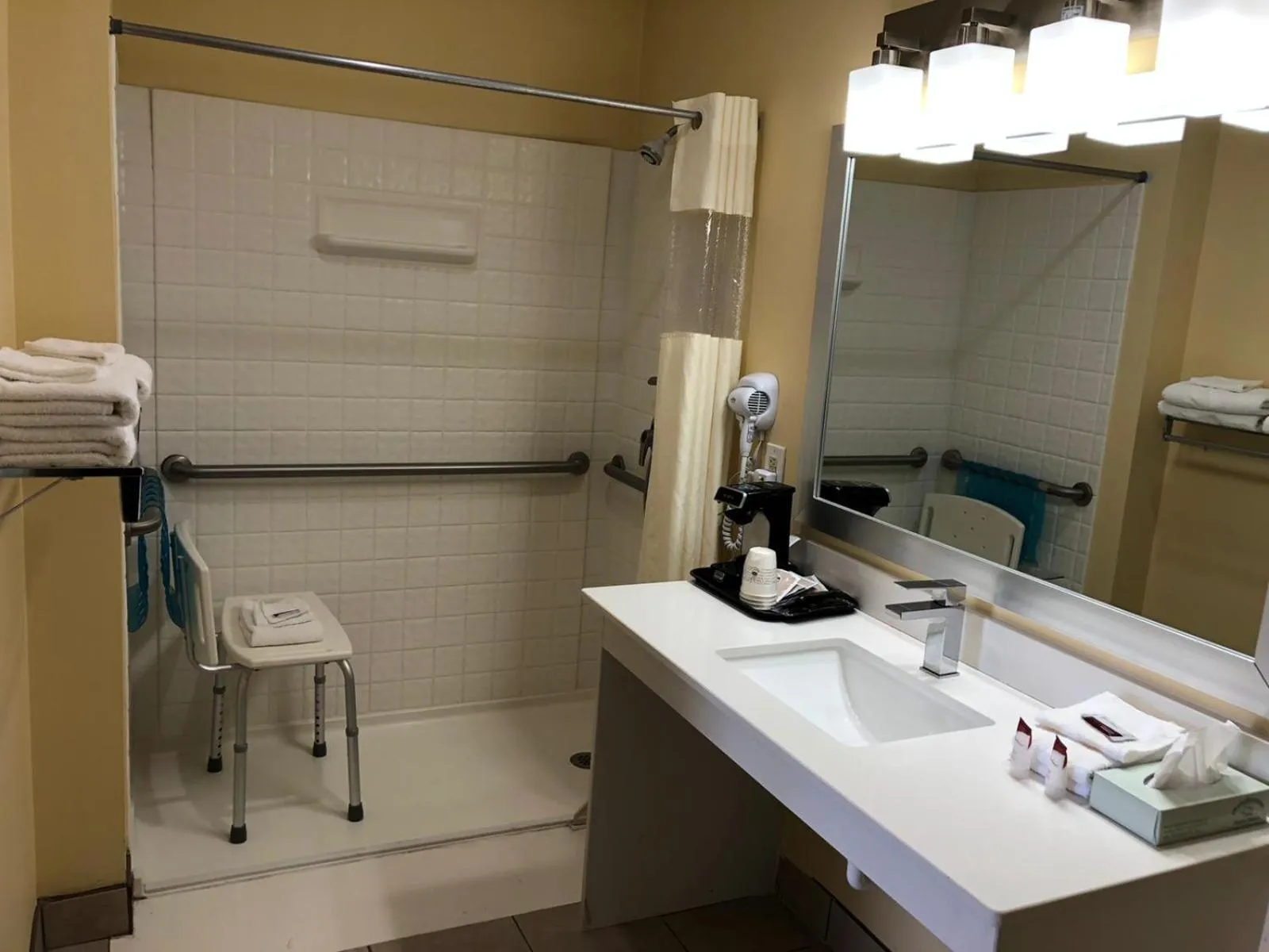 Days Inn by Wyndham Cape Carteret