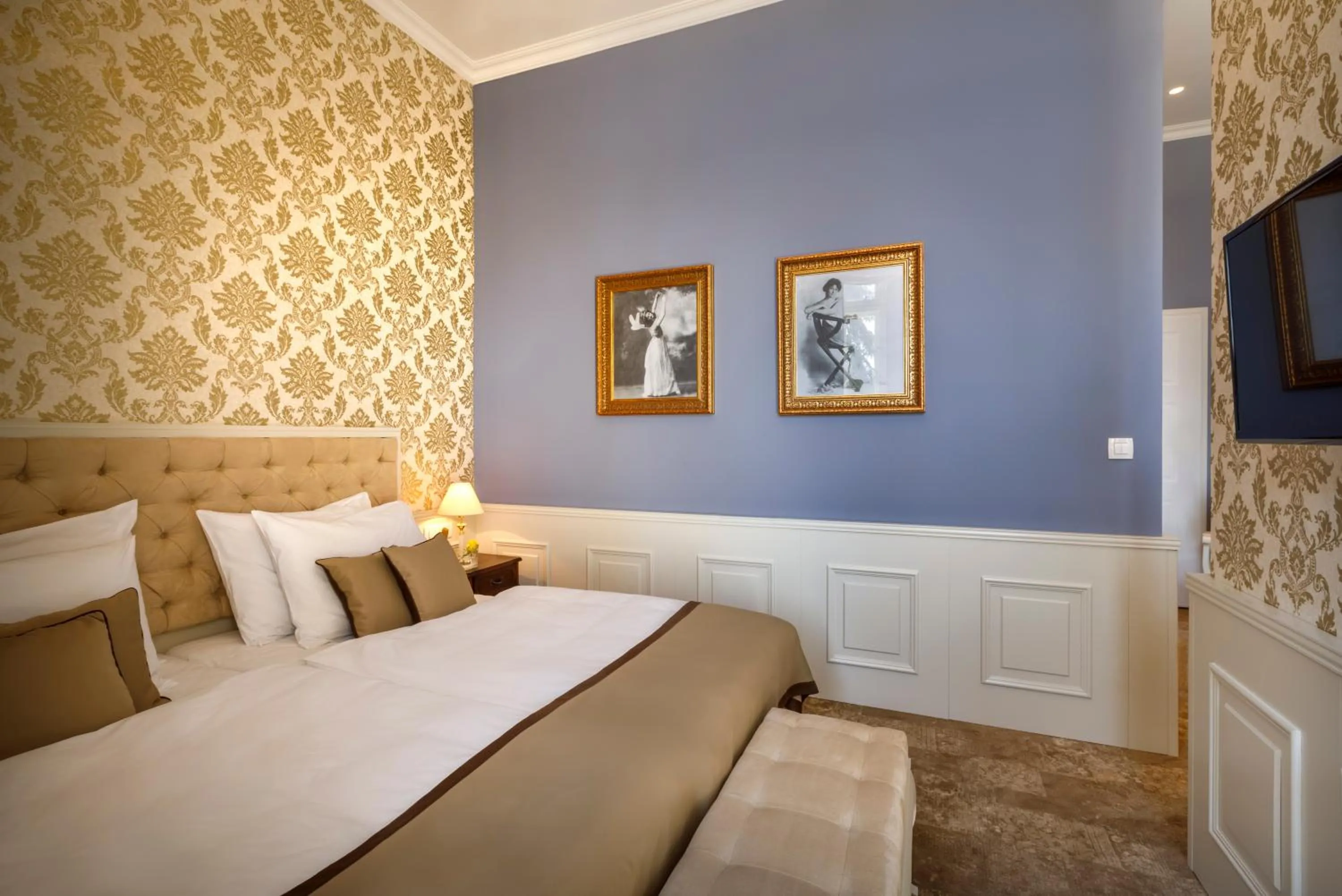 Bedroom, Bed in Villa Amalia - by Liburnia Hotels & Villas