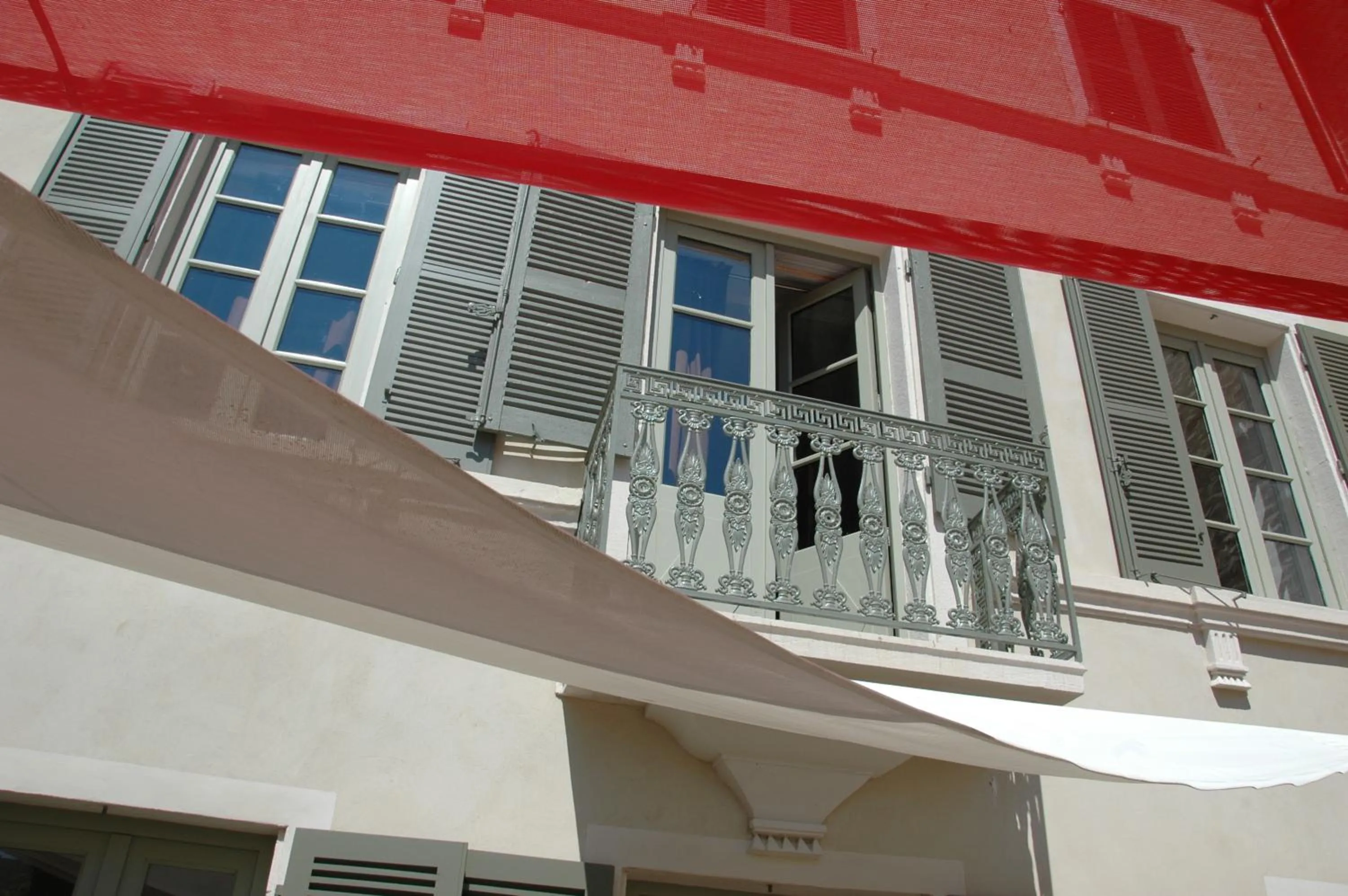 Day in Le Clos de l'Abbaye