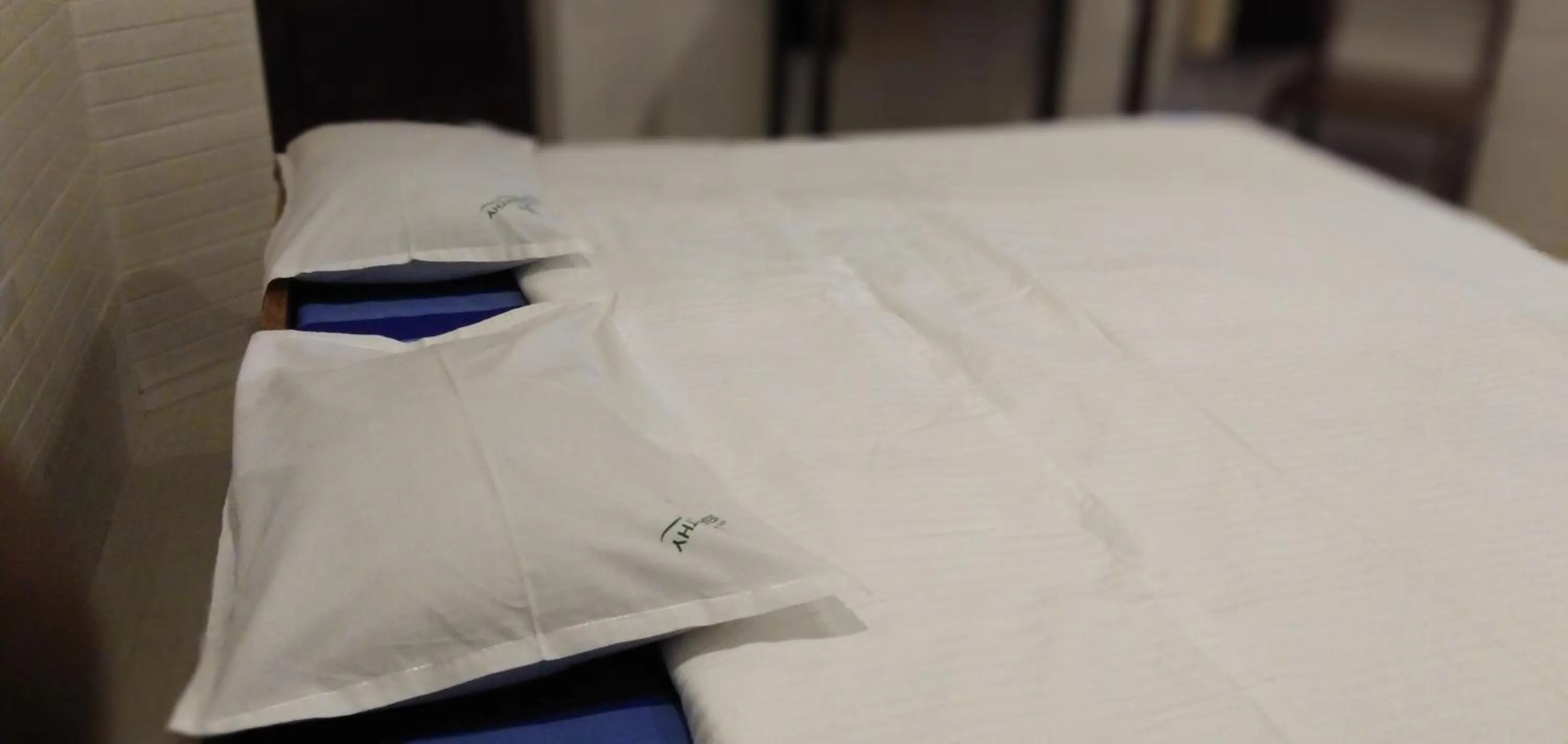 Bed in Hotel Jebasakthy