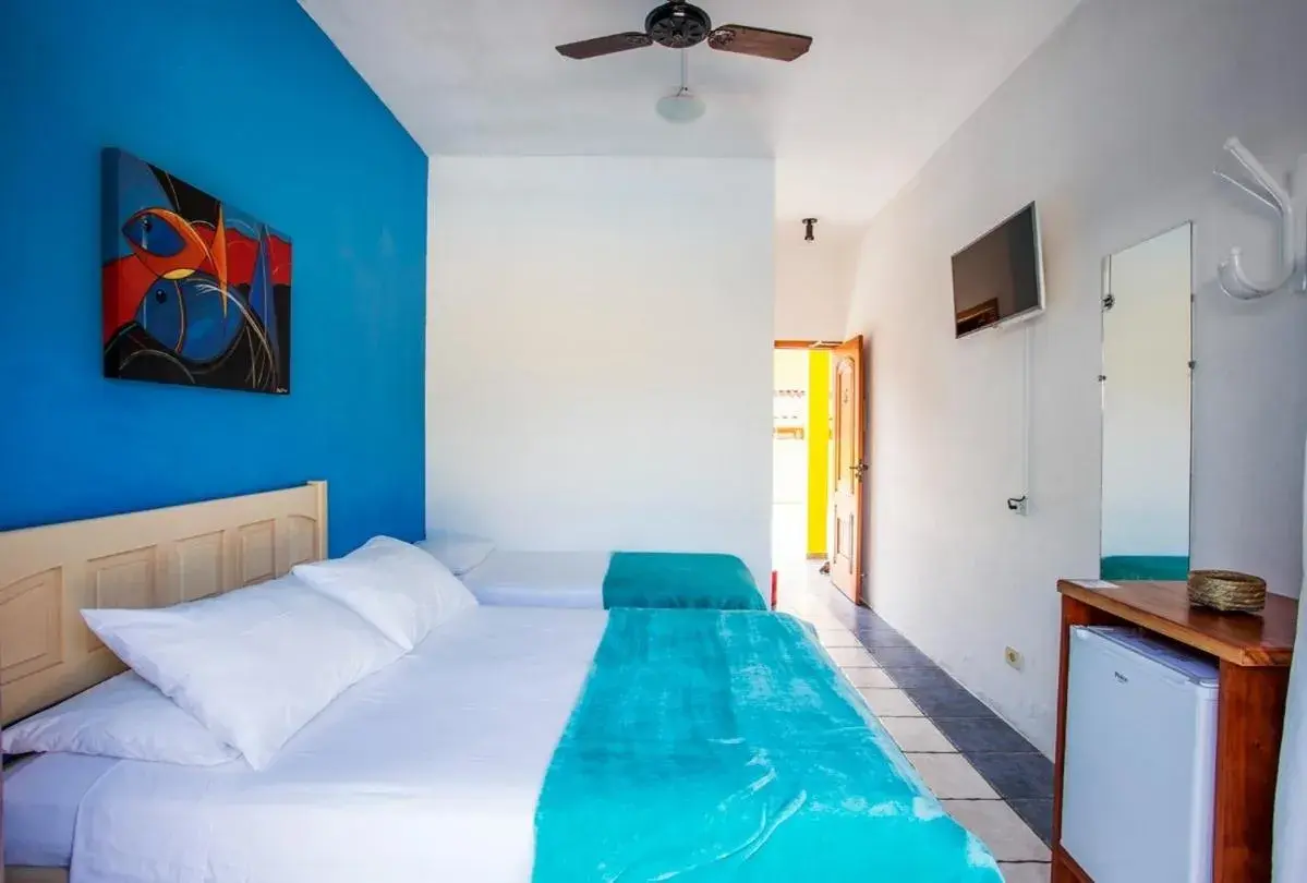 Triple Room in Pousada Azul Banana - Maresias Triple Room in Pousada Azul Banana - Maresias