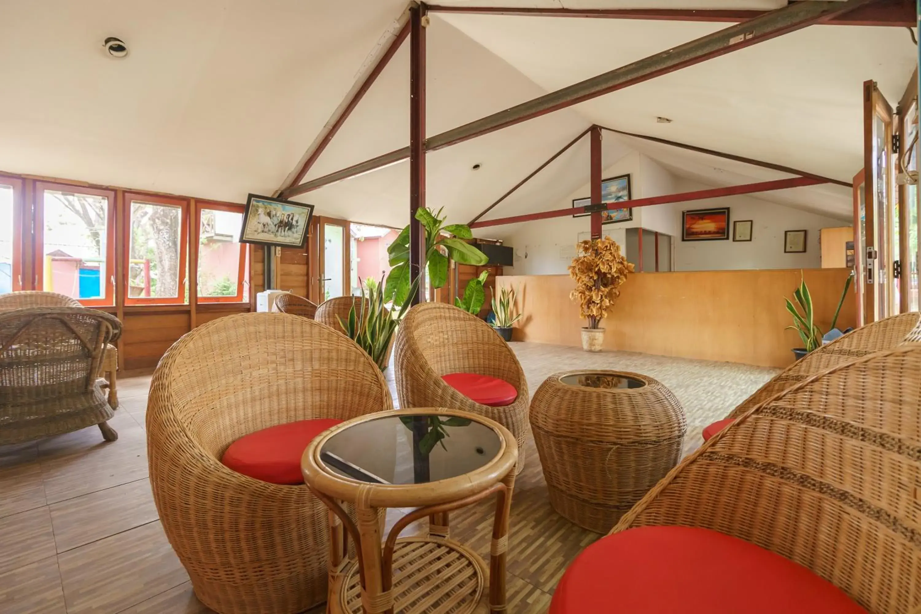 Restaurant/places to eat in RedDoorz Syariah at Sumur Tiga Beach Sabang Aceh Restaurant/places to eat in RedDoorz Syariah at Sumur Tiga Beach Sabang Aceh