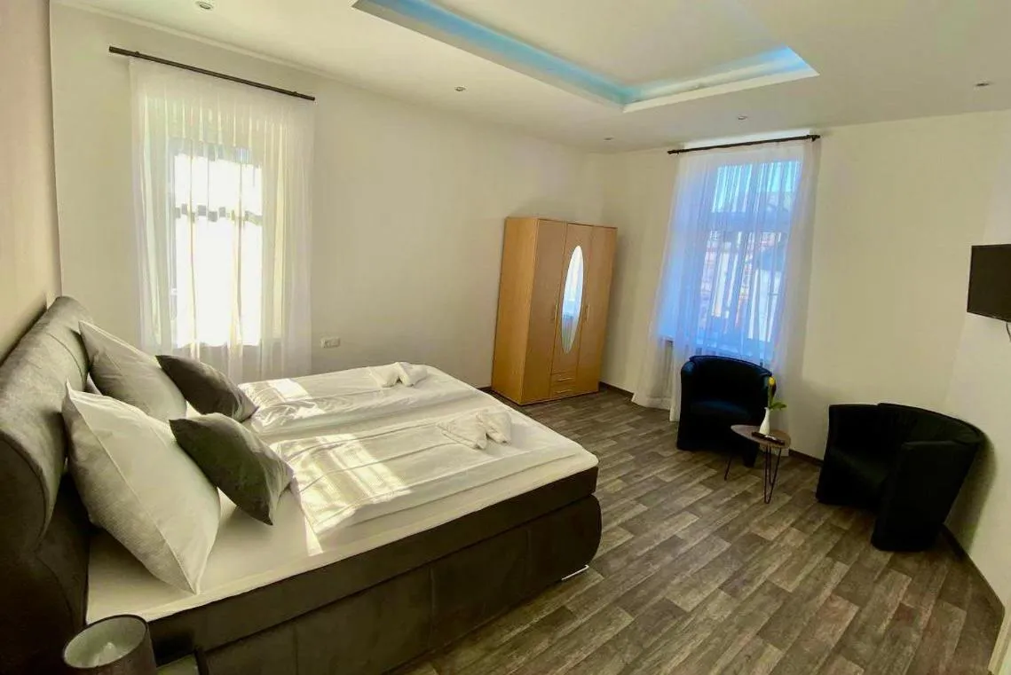 Bed in Hotel Krone Riesling