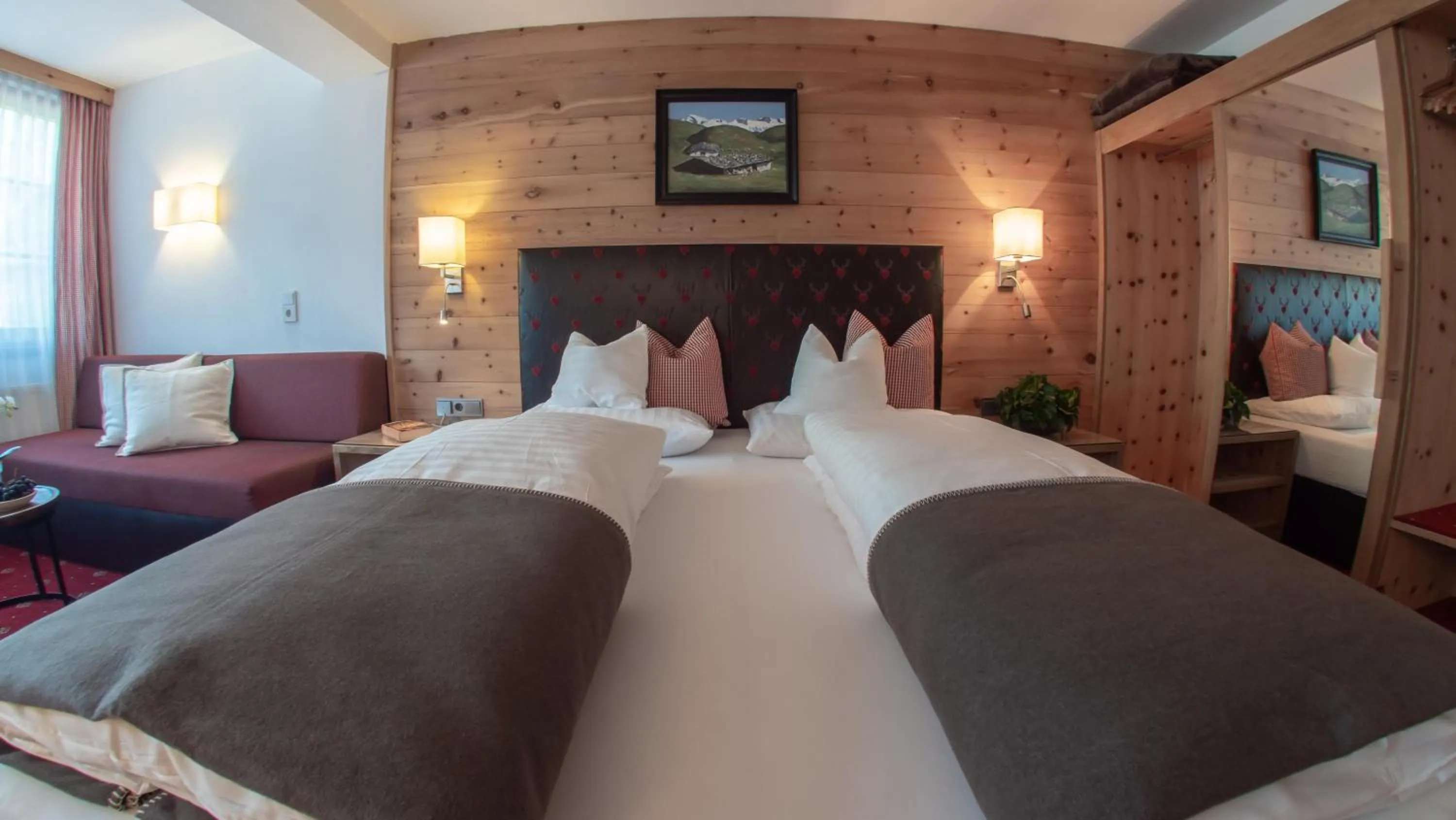 Bed in Hotel Tipotsch