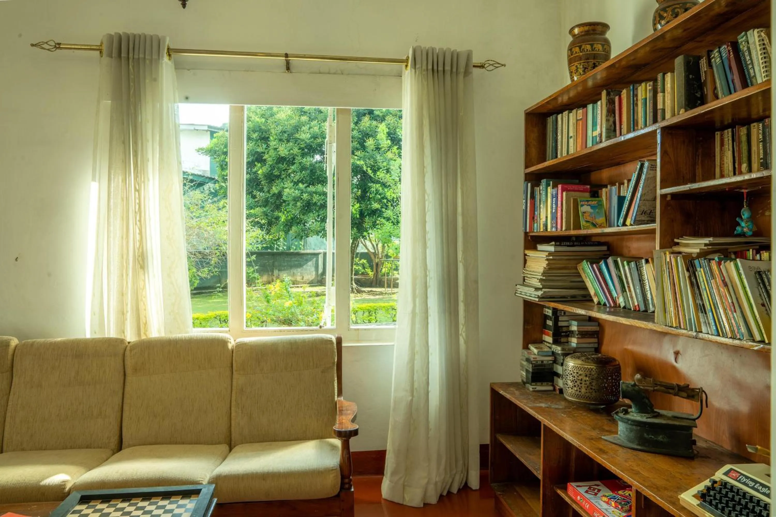 Library in Fortuna Heritage Home