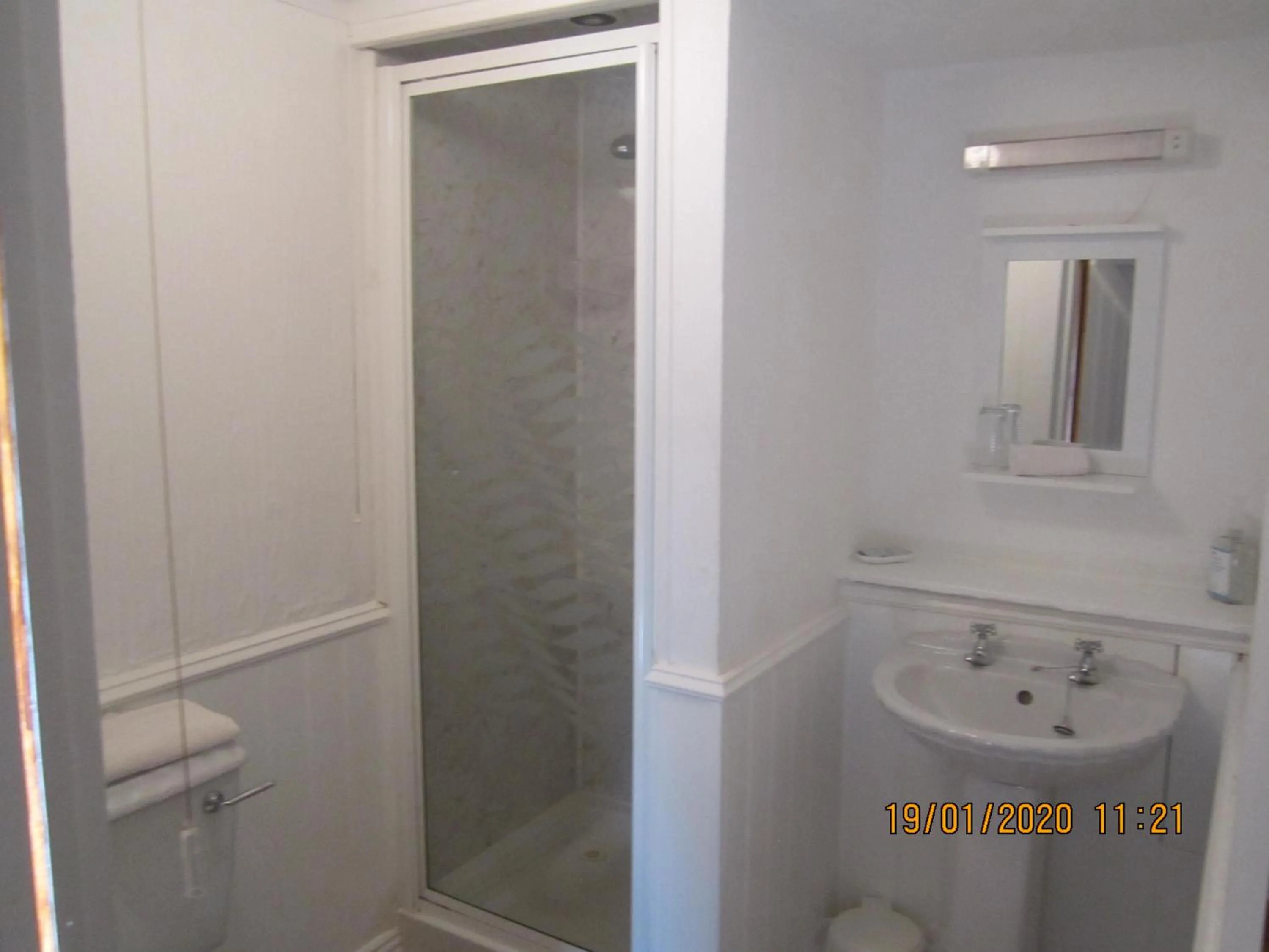 Shower in Cwmbach Guest House