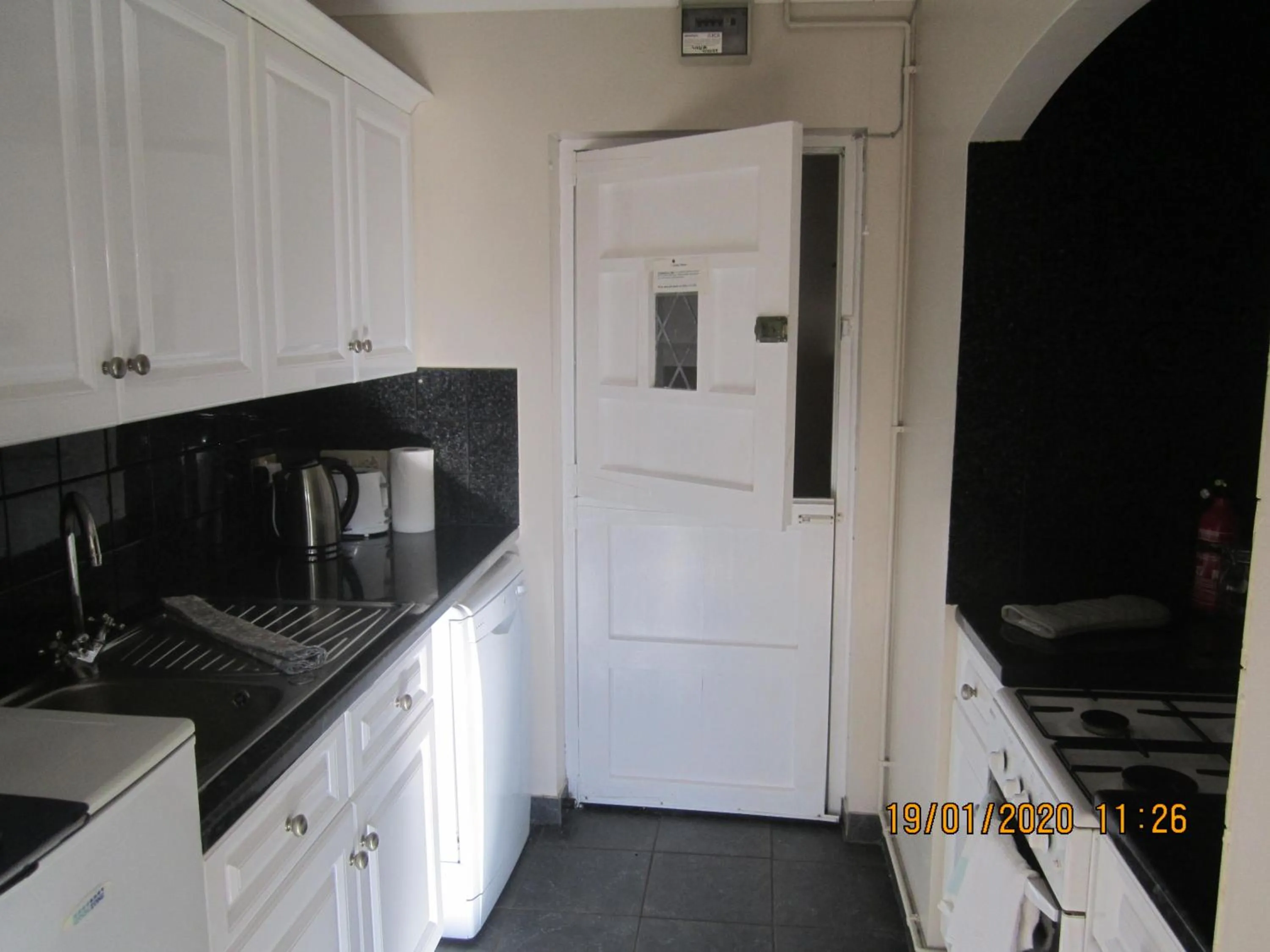 Kitchen or kitchenette in Cwmbach Guest House