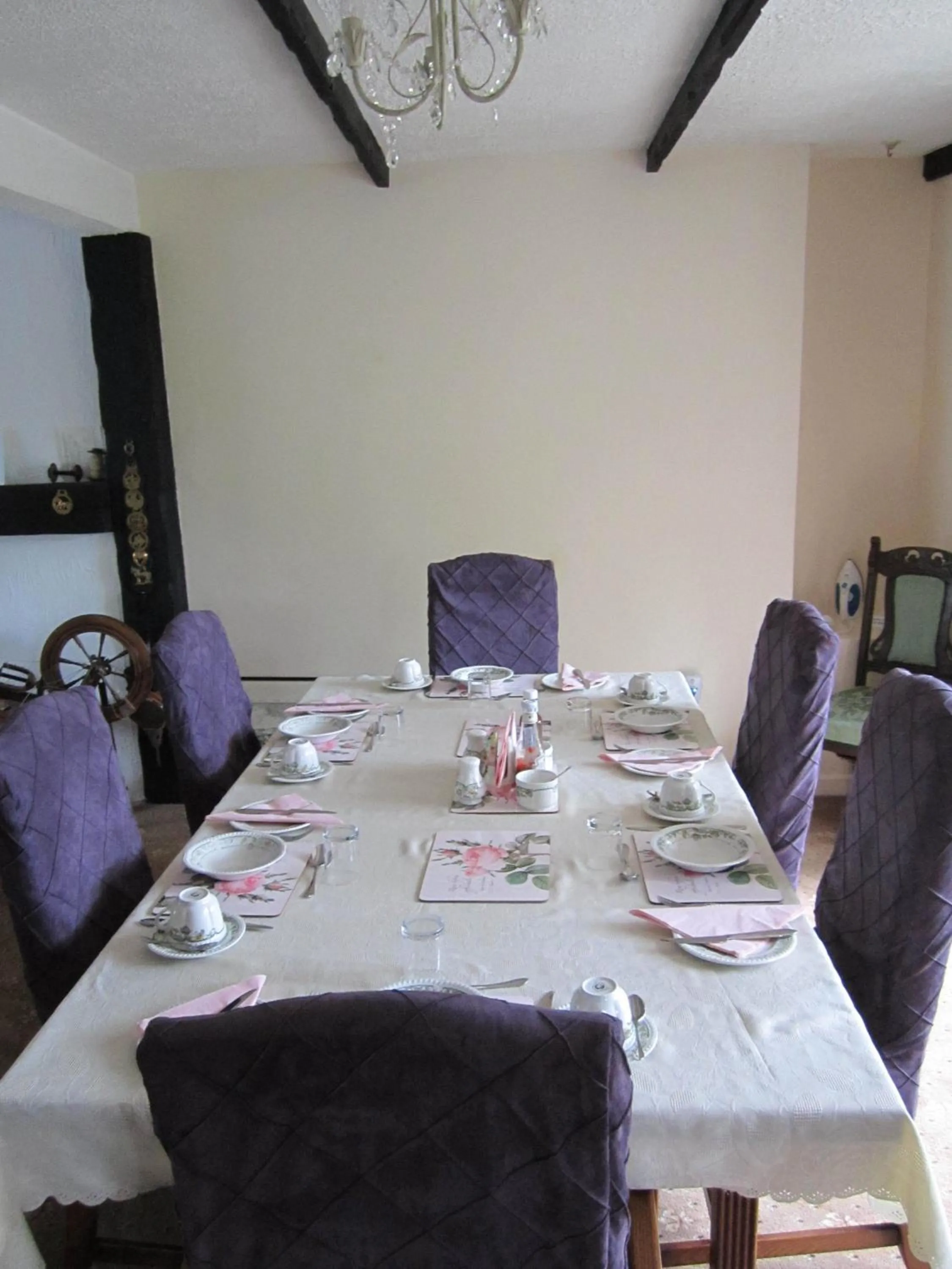 Restaurant/places to eat in Cwmbach Guest House