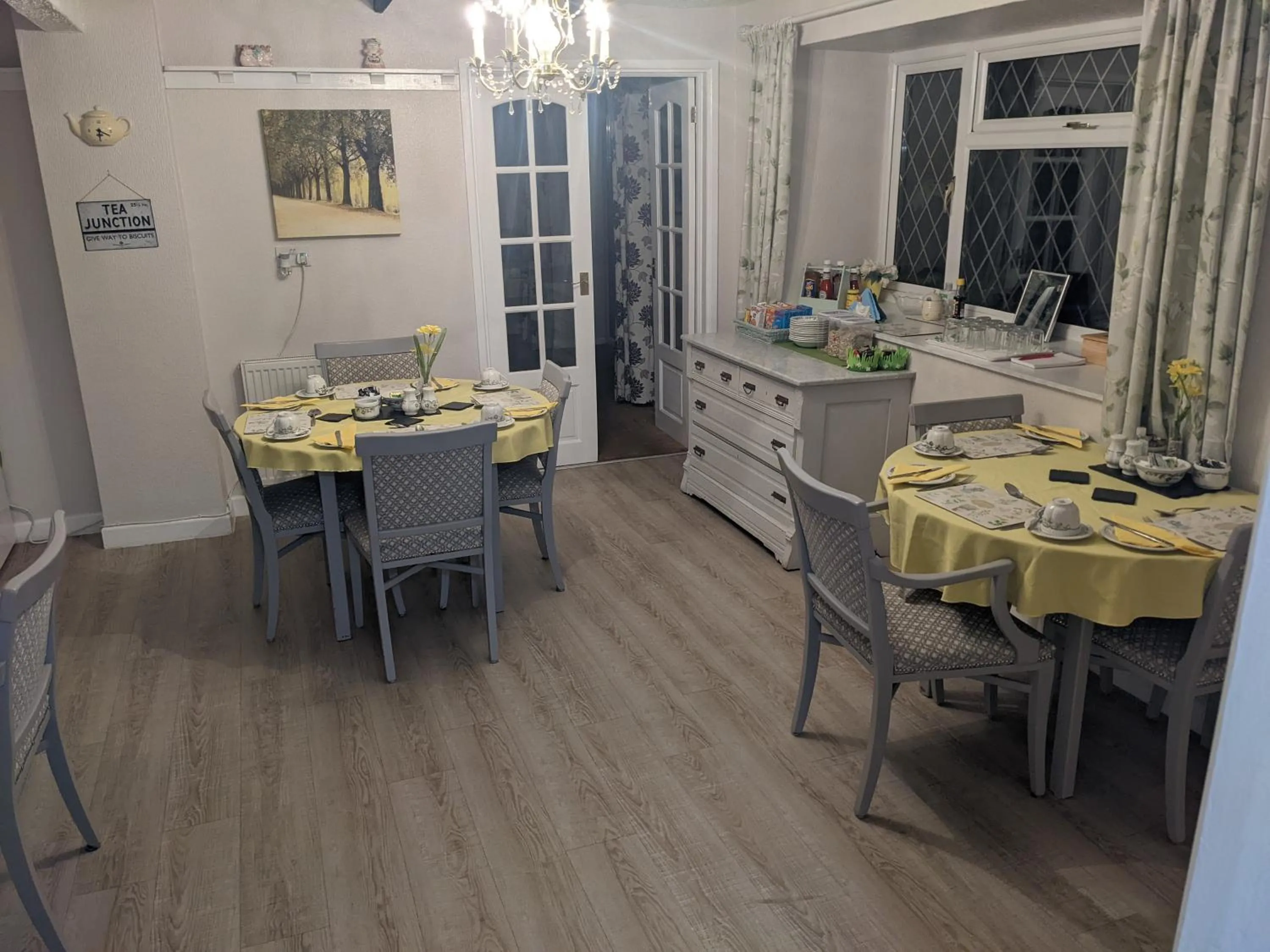 Dining area in Cwmbach Guest House