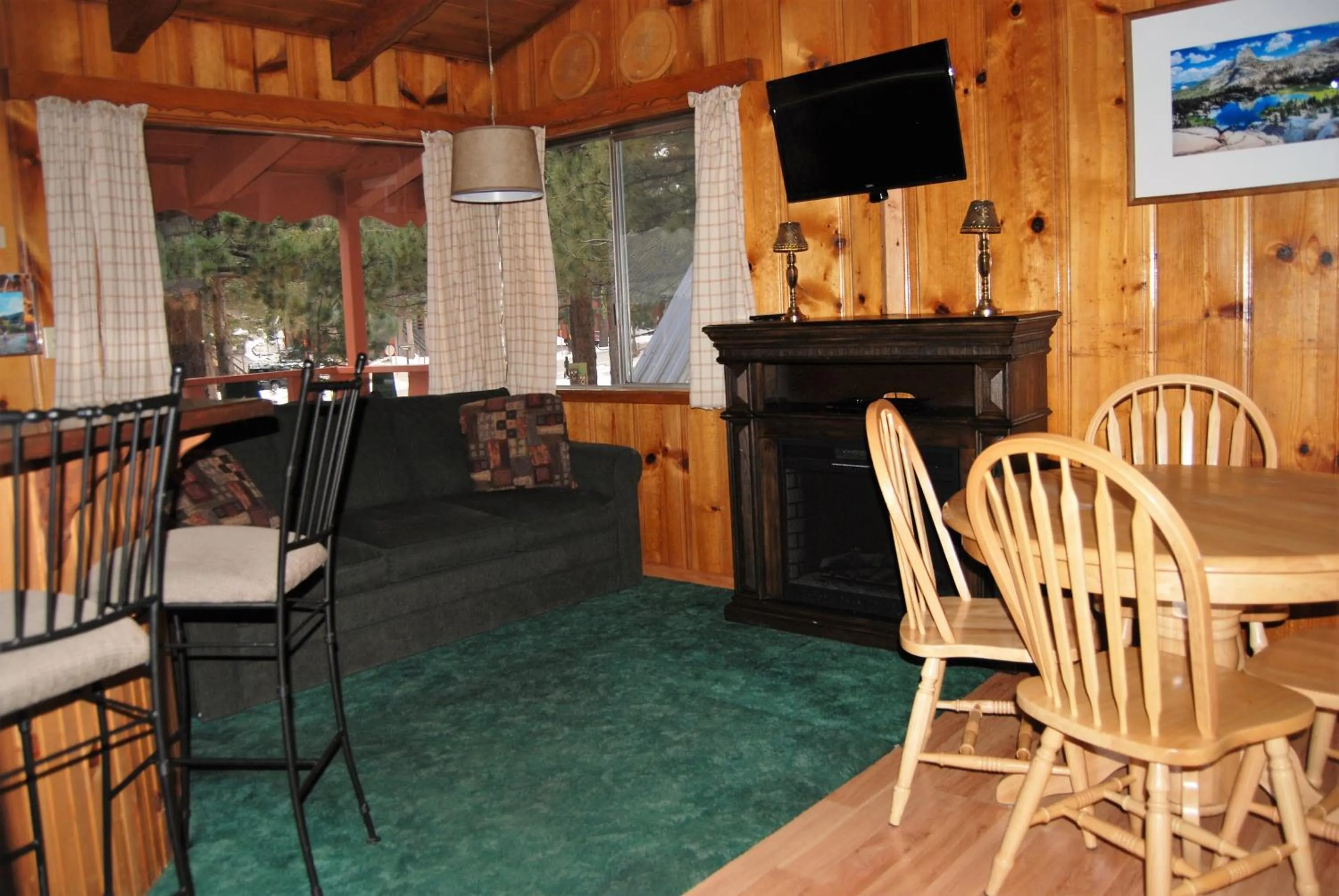 Living room in Edelweiss Lodge