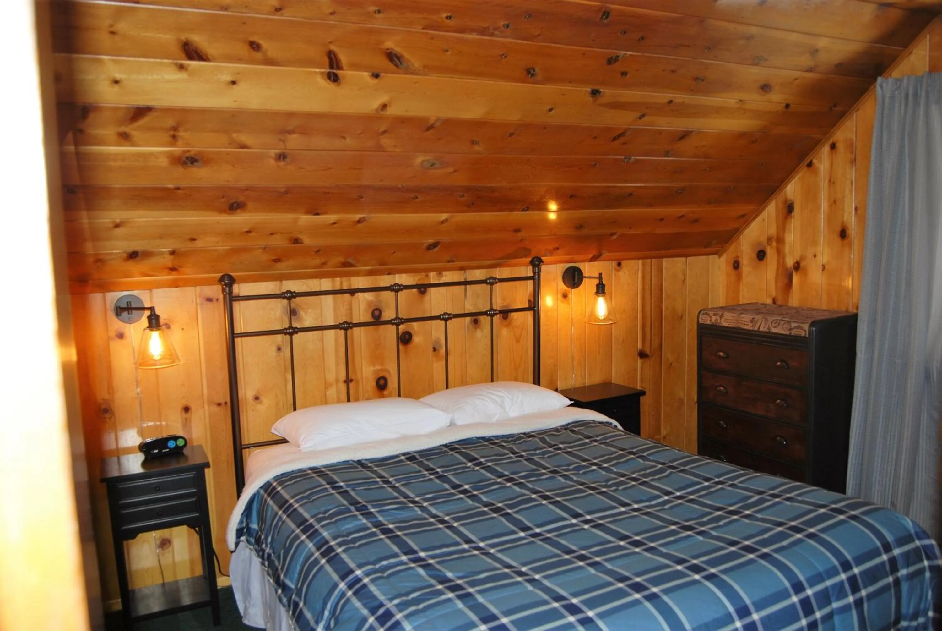 Bedroom, Bed in Edelweiss Lodge