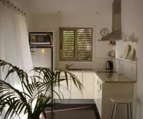 Kitchen or kitchenette in Blue Cliffs Retreat