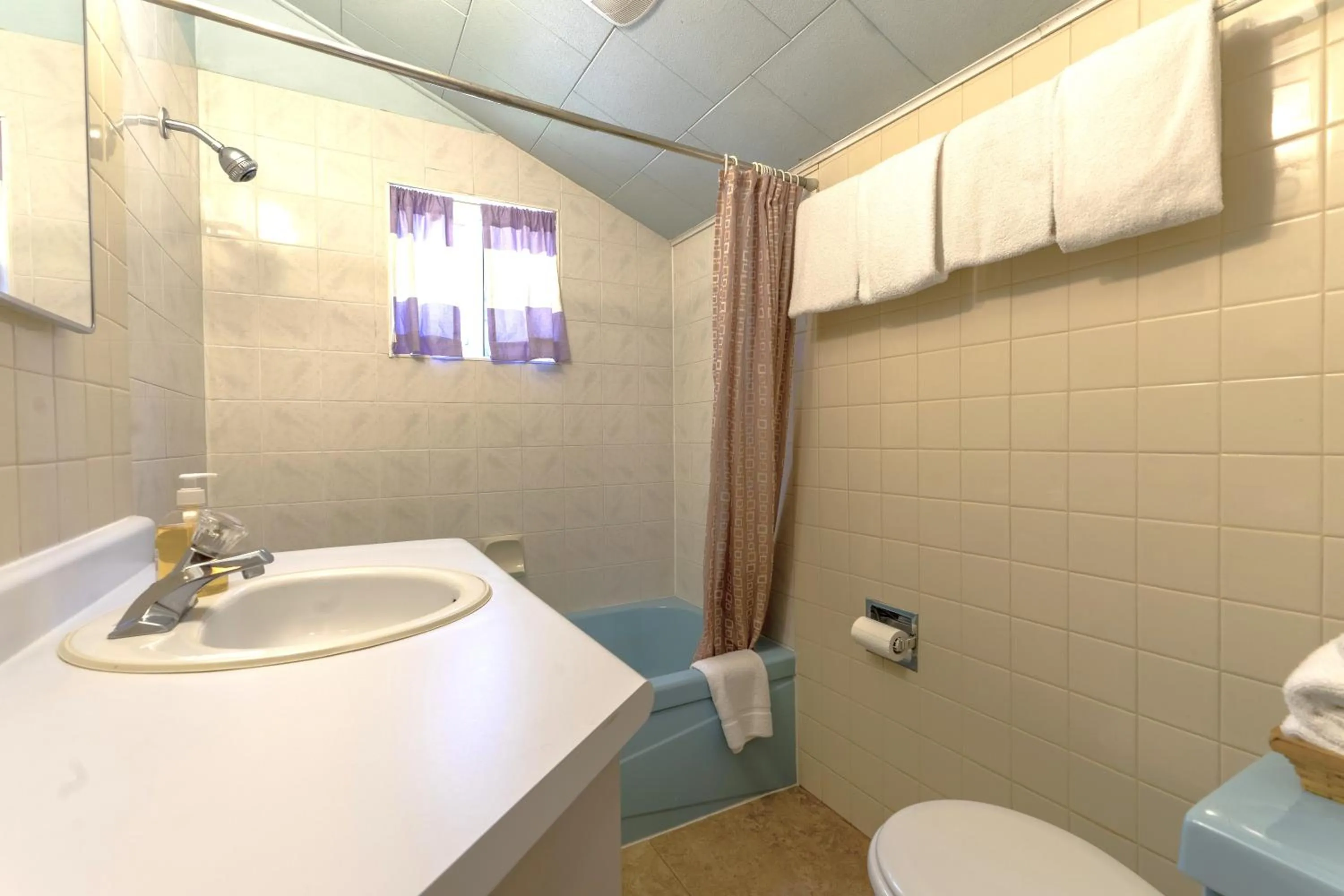 Richca Chalets Resort