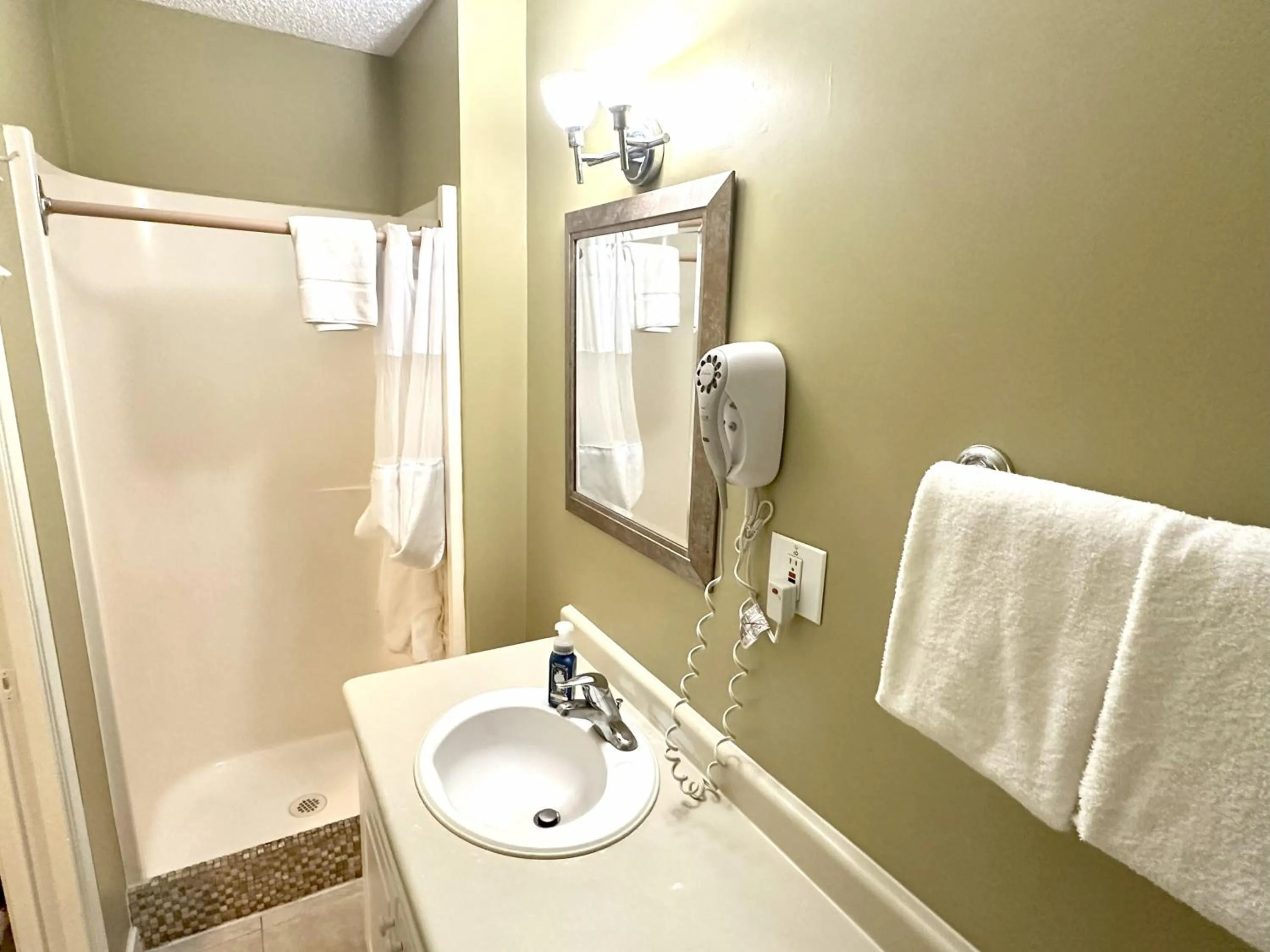 Richca Chalets Resort