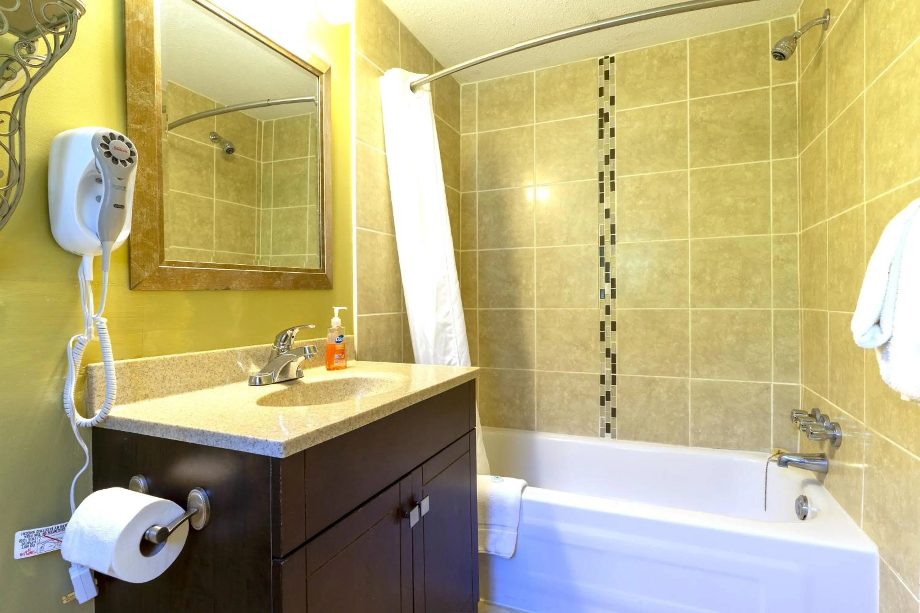 Richca Chalets Resort