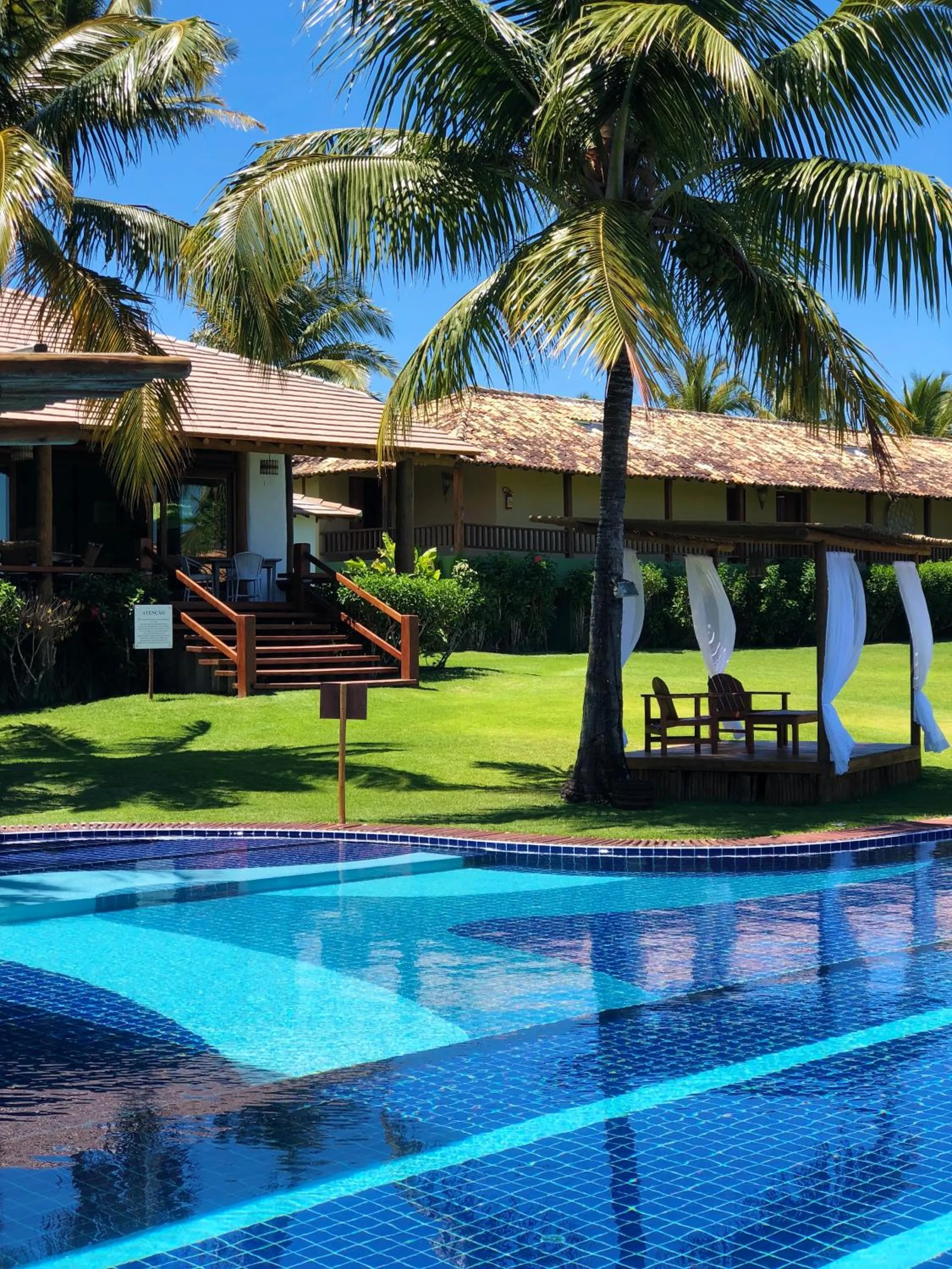 Swimming pool in Pousada Outeiro