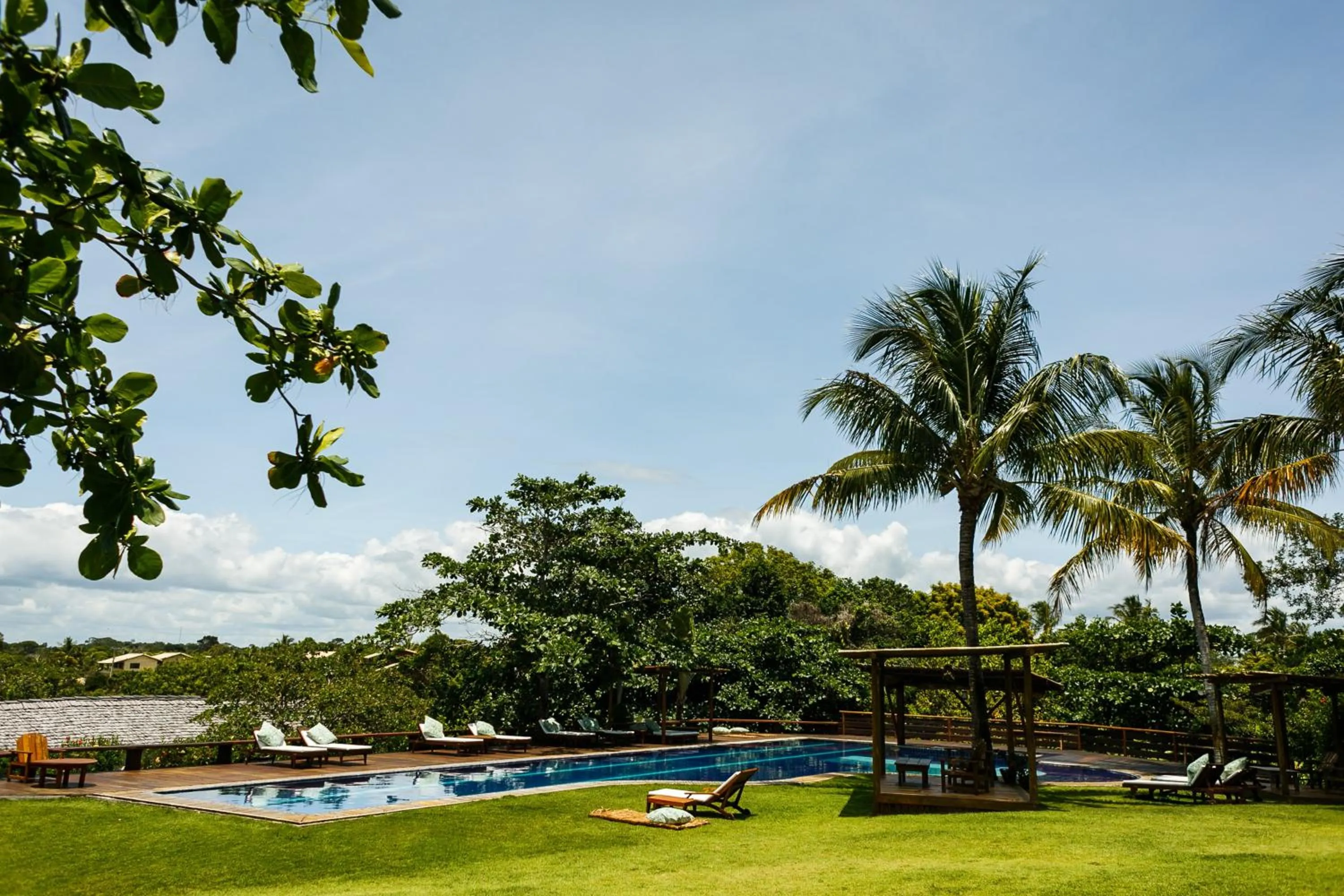 Pool view in Pousada Outeiro