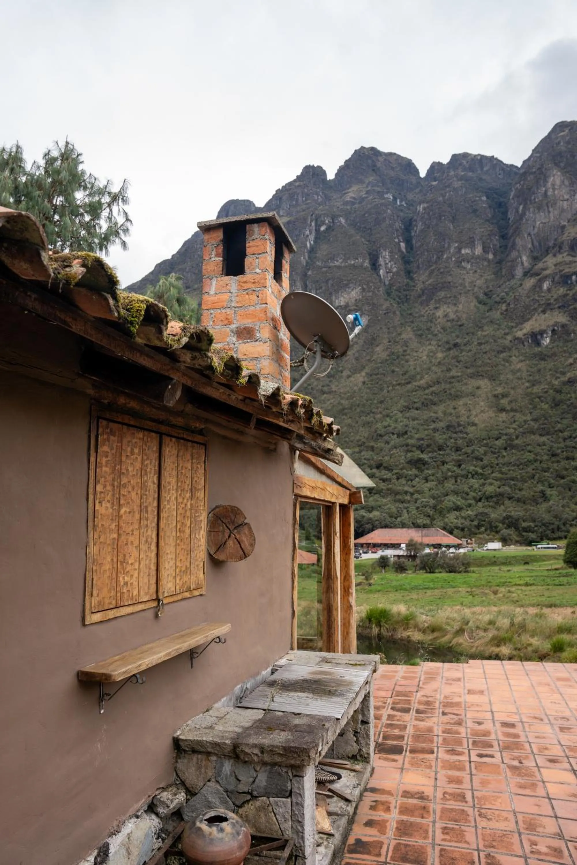 Facade/entrance in Hacienda Hostería Dos Chorreras