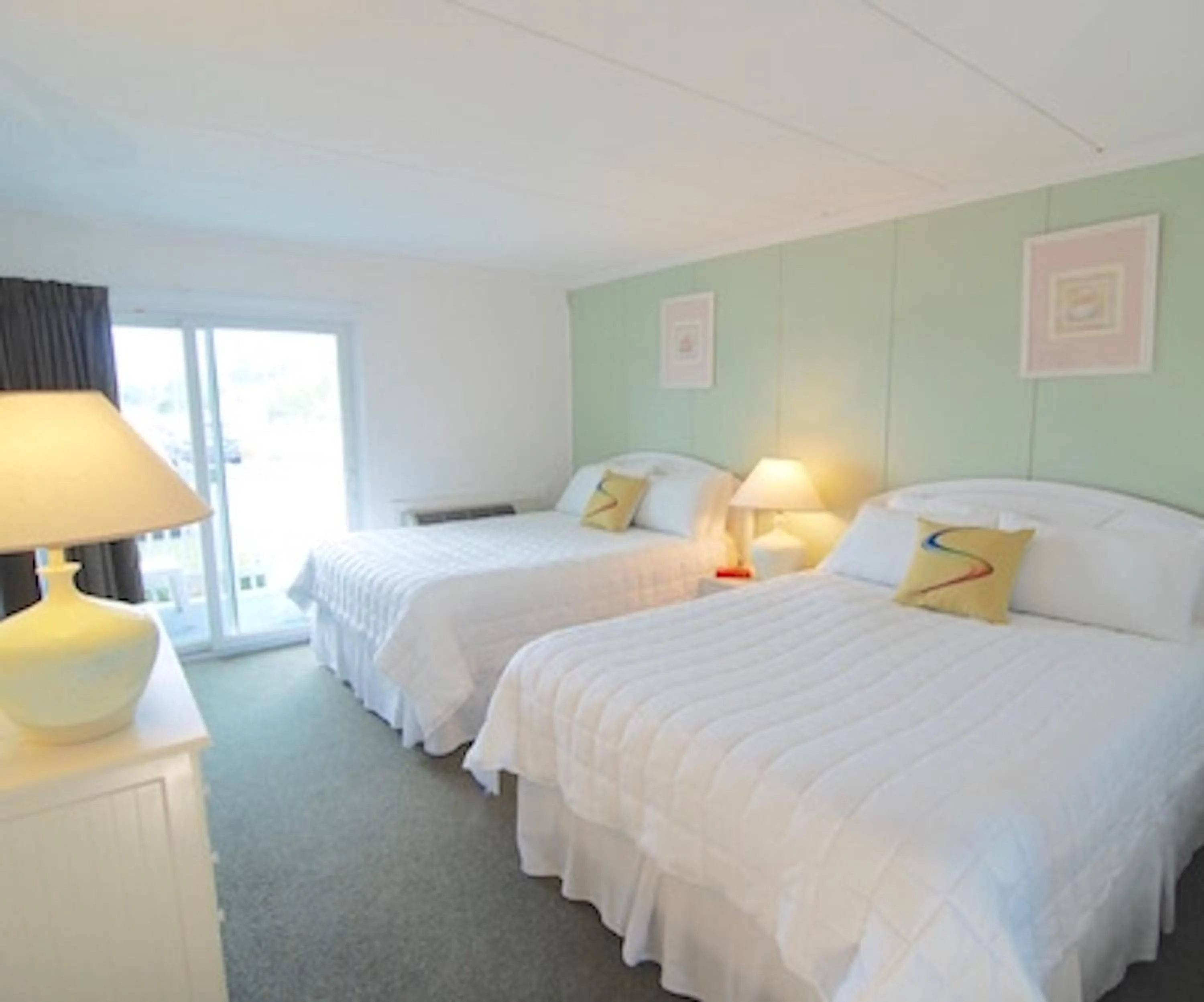 Bedroom, Bed in Sandcastle Resort