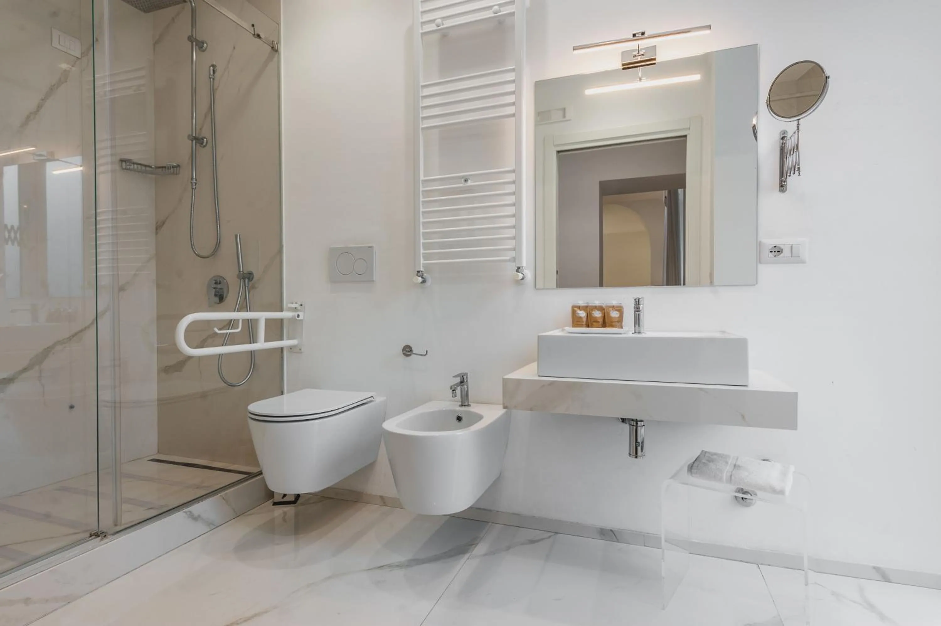 Bathroom in RG7 Apartments