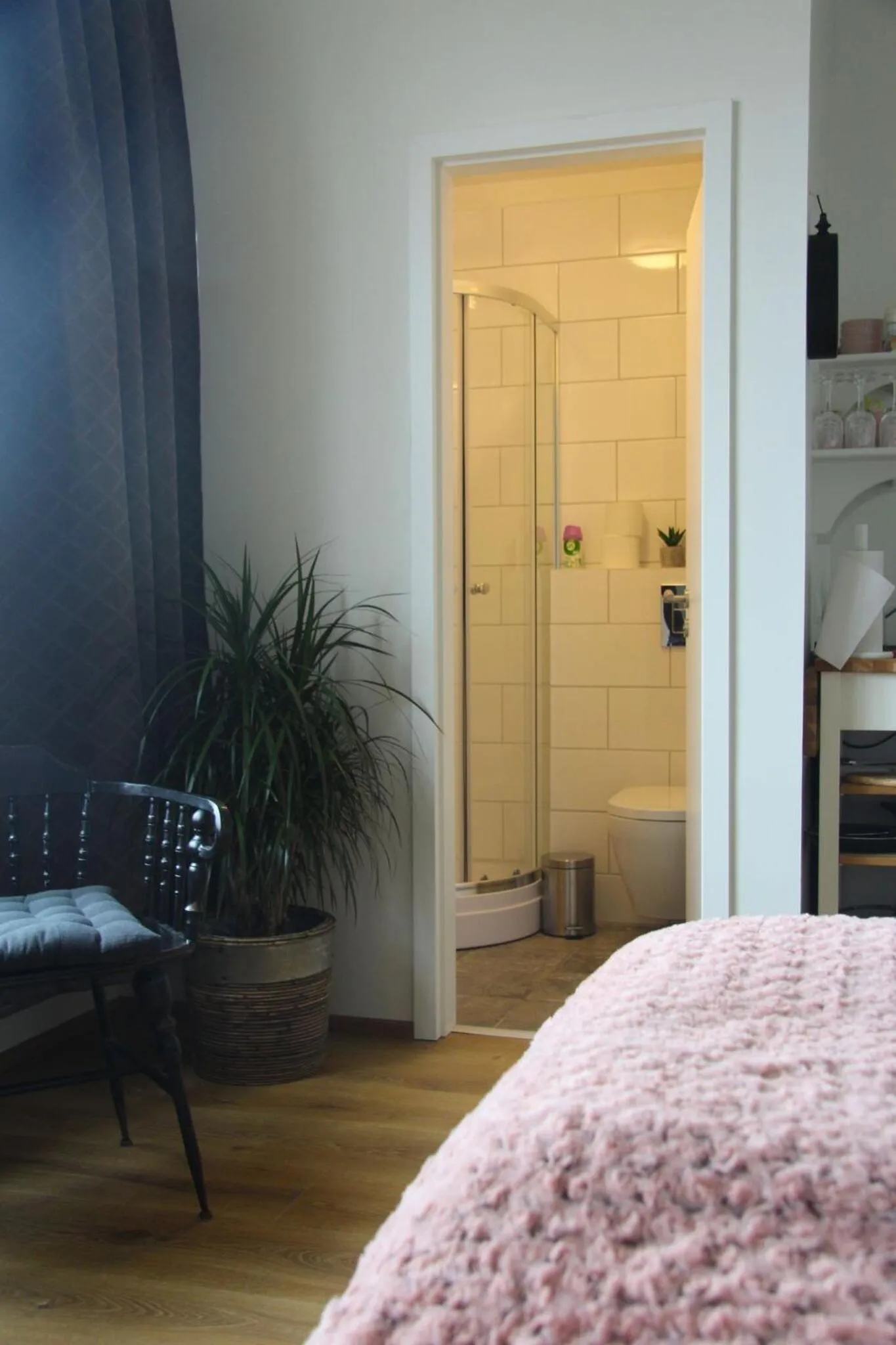 Bathroom, Bed in Private and peaceful one bedroom apartments