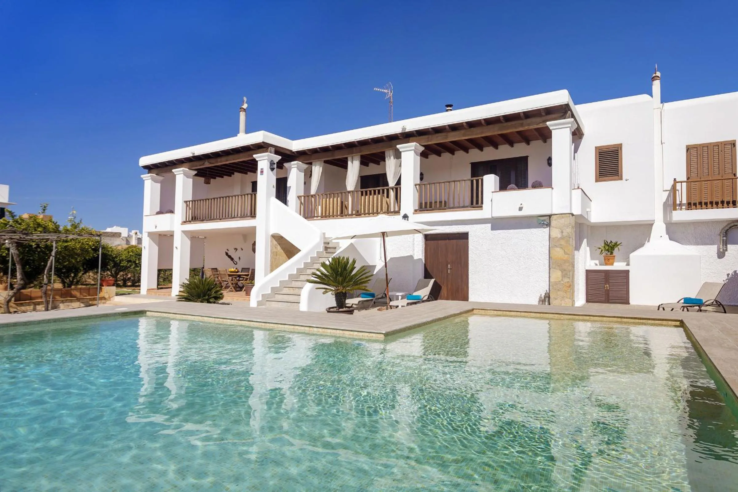 Property building in Huerta