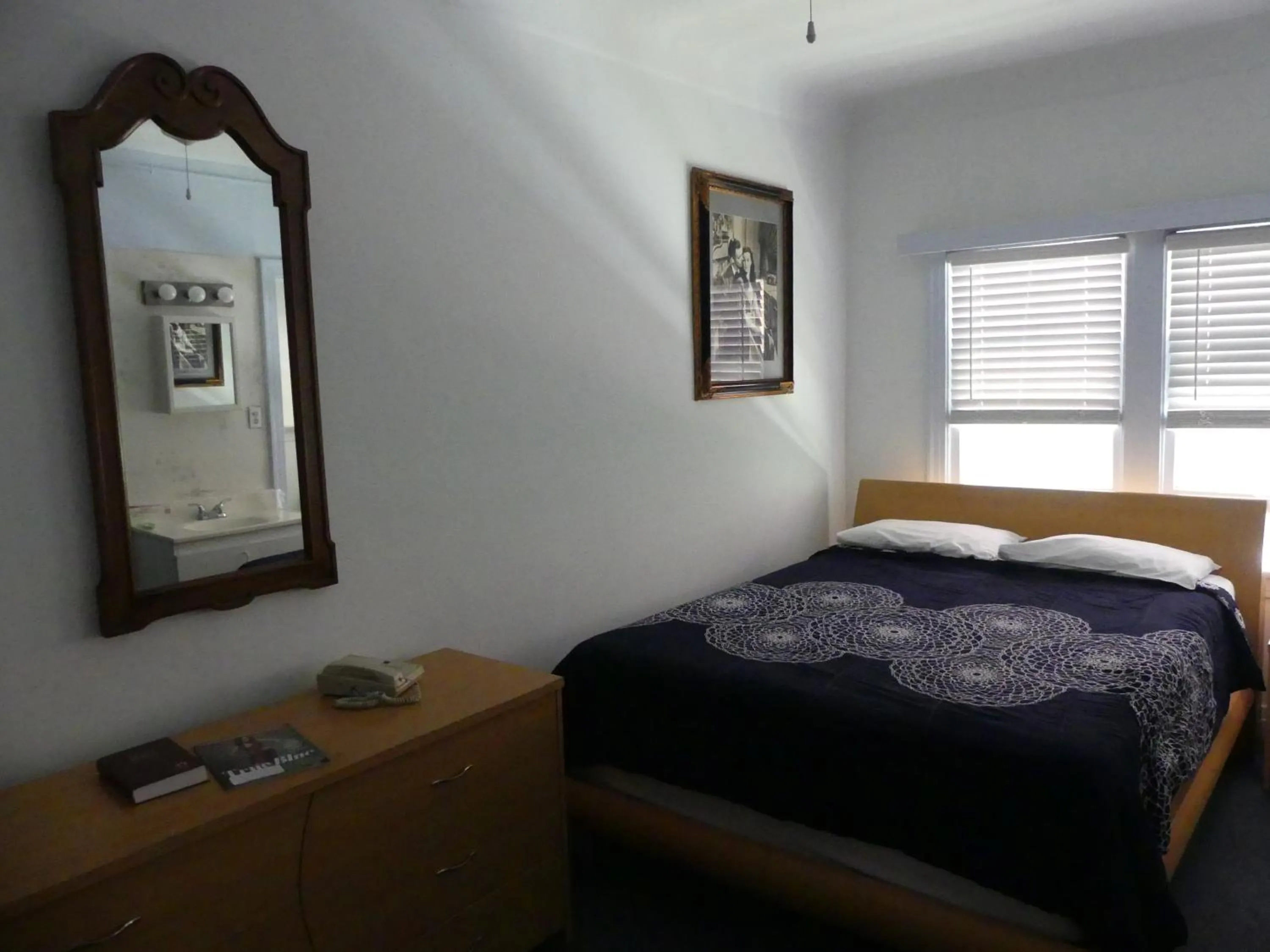 Bed in Hotel del Flores