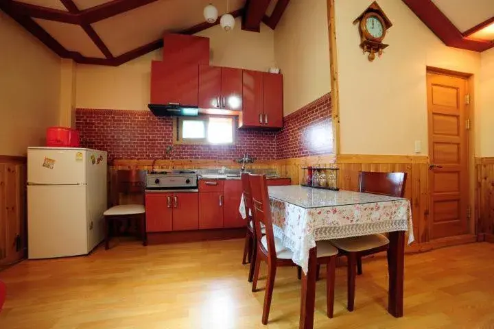 One-Bedroom House in Nadeuri Pension One-Bedroom House in Nadeuri Pension
