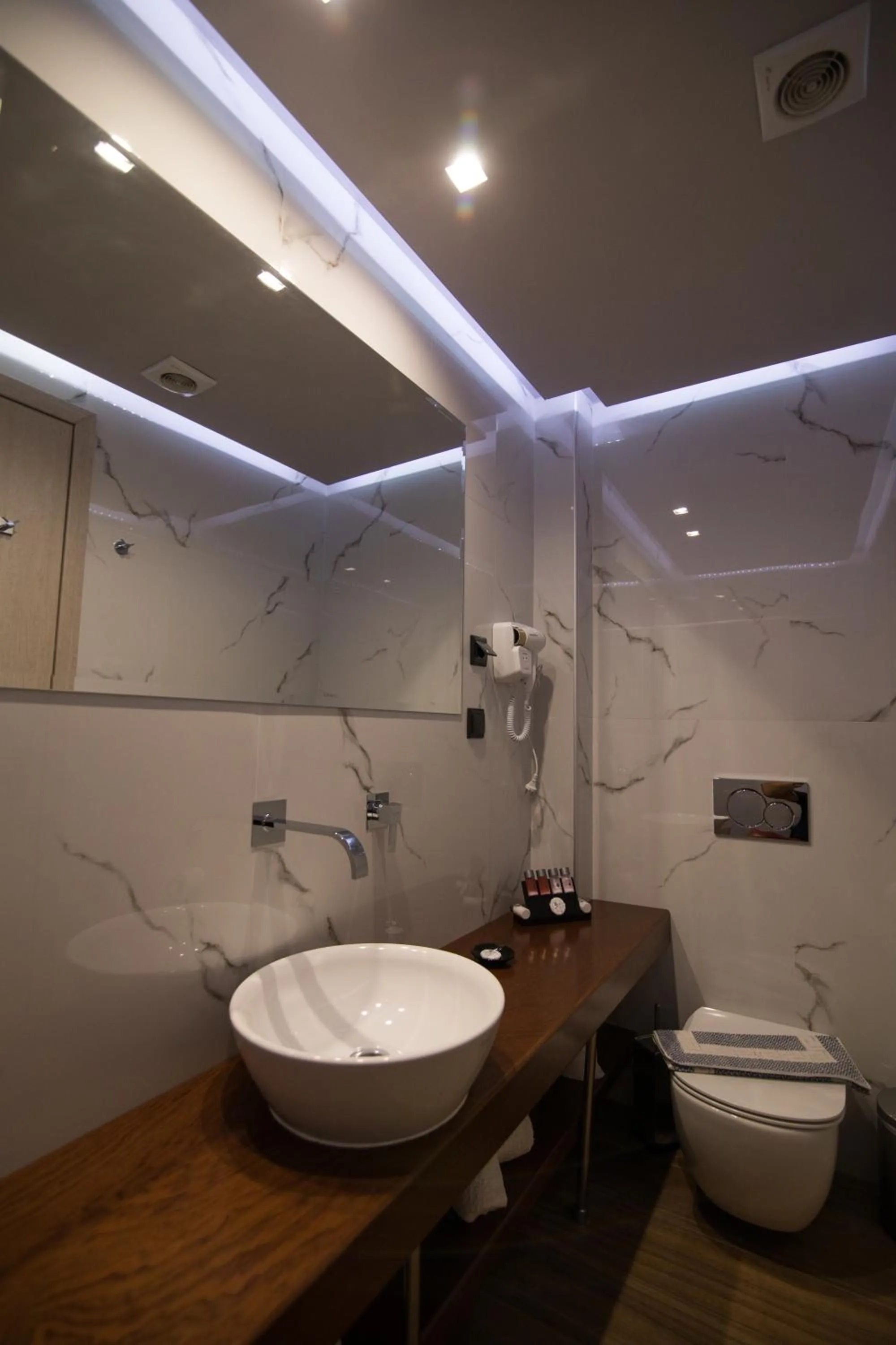 Bathroom in Aianteion Bay Luxury Hotel & Suites